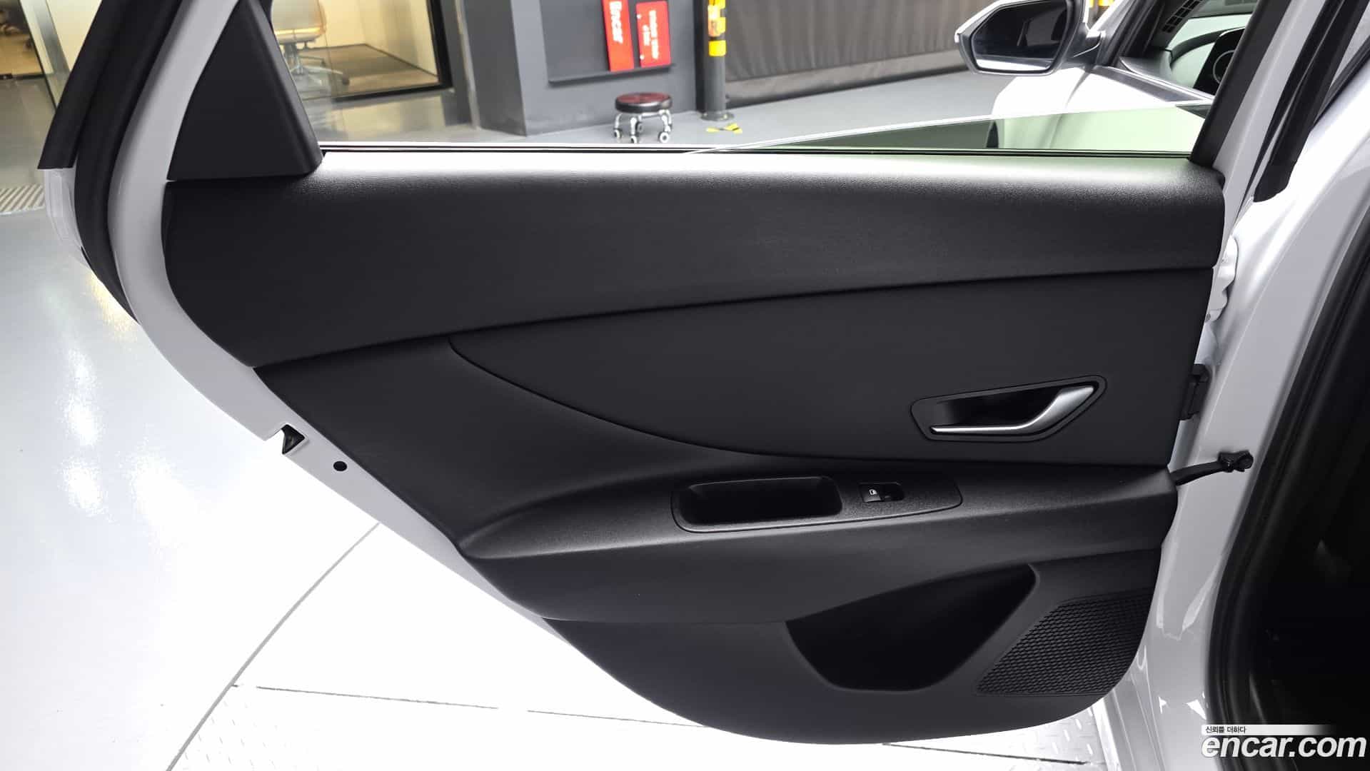 AVANTE Hyundai 2020.8-INNER-035