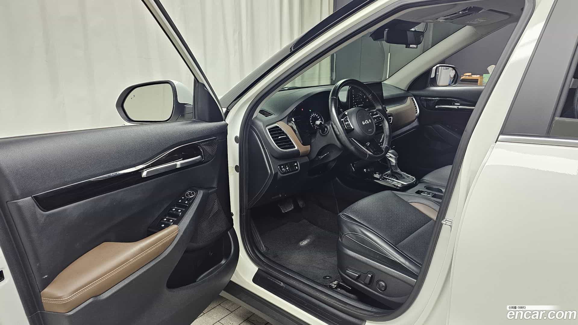 Seltos Kia 2022.2-INNER-010