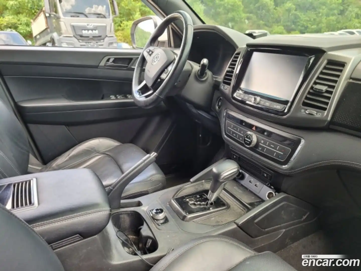 Rexton KG Mobility 2022.4-INNER-007