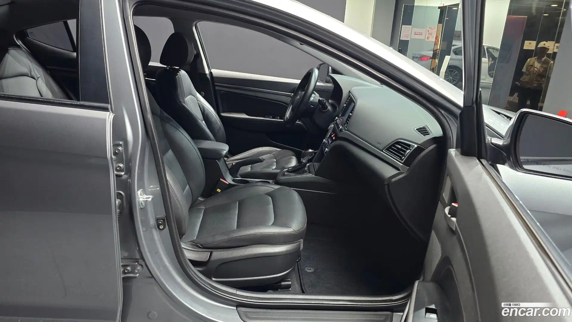 AVANTE Hyundai 2017.1-OPTION-015
