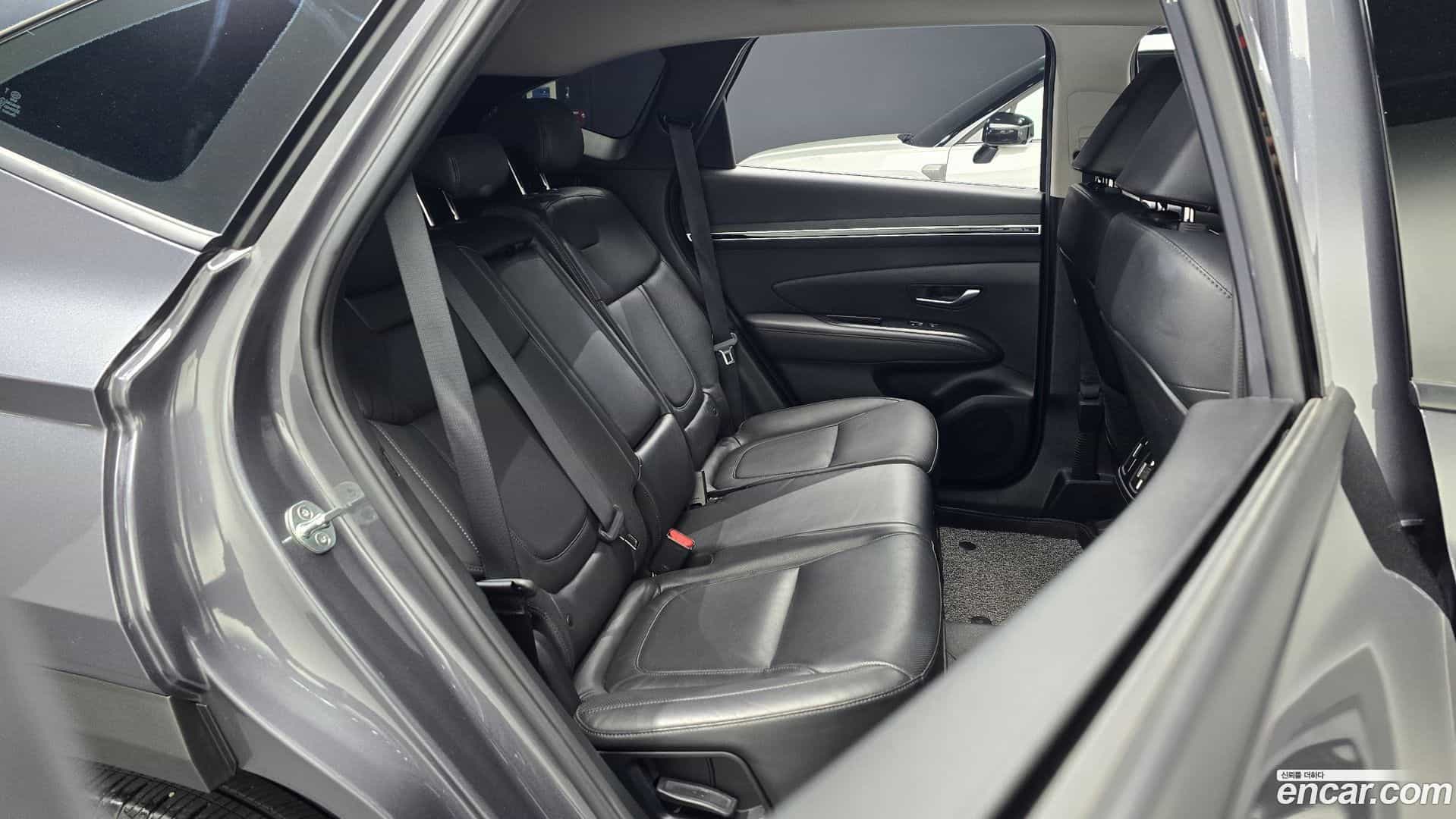 Tucson Hyundai 2022.2-INNER-036