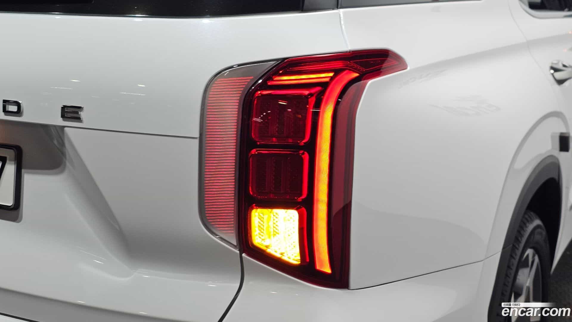 Palisade Hyundai 2023.4-OUTER-033