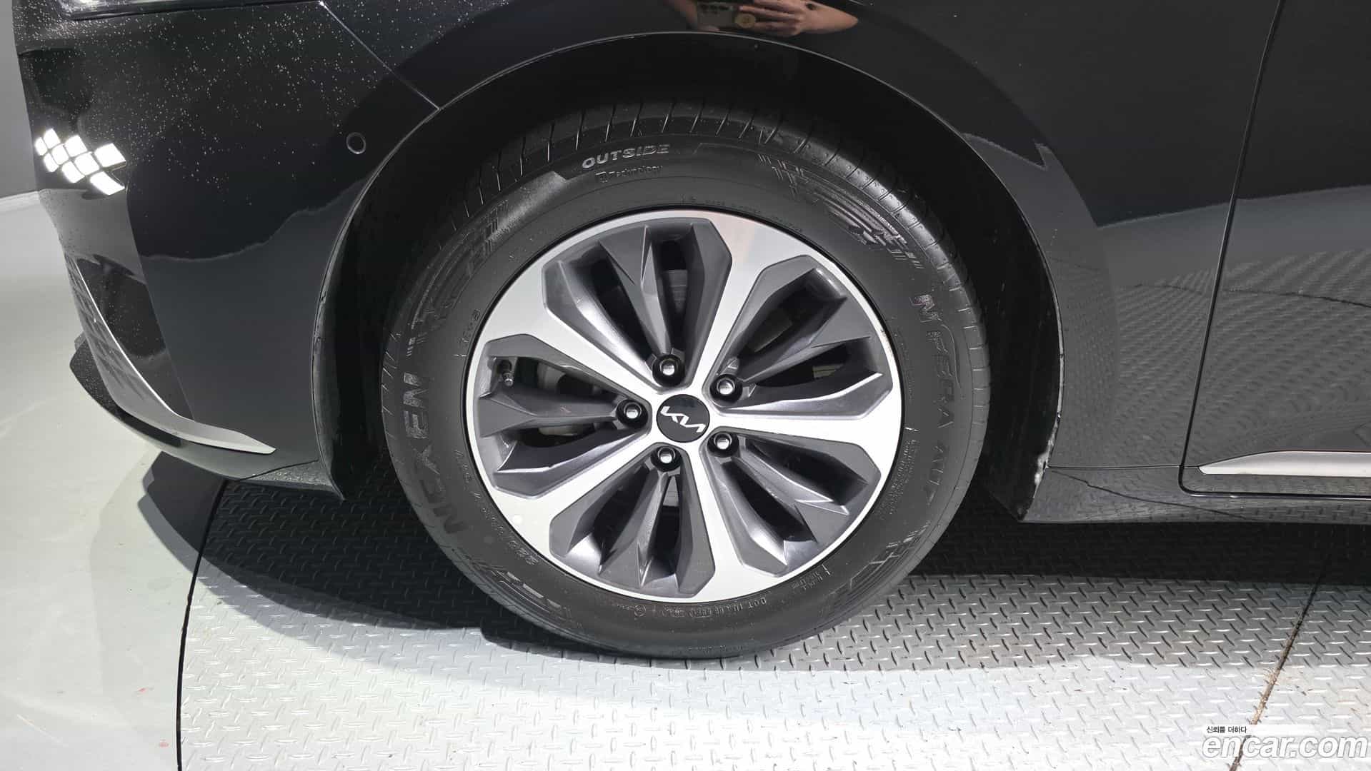 K8 Kia 2023.0-OUTER-005