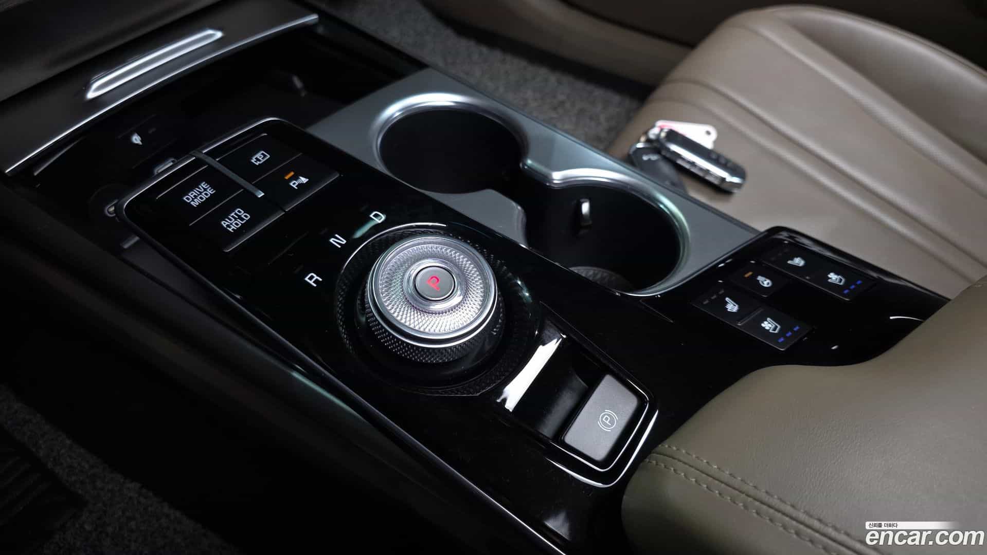 K8 Kia 2023.0-INNER-009