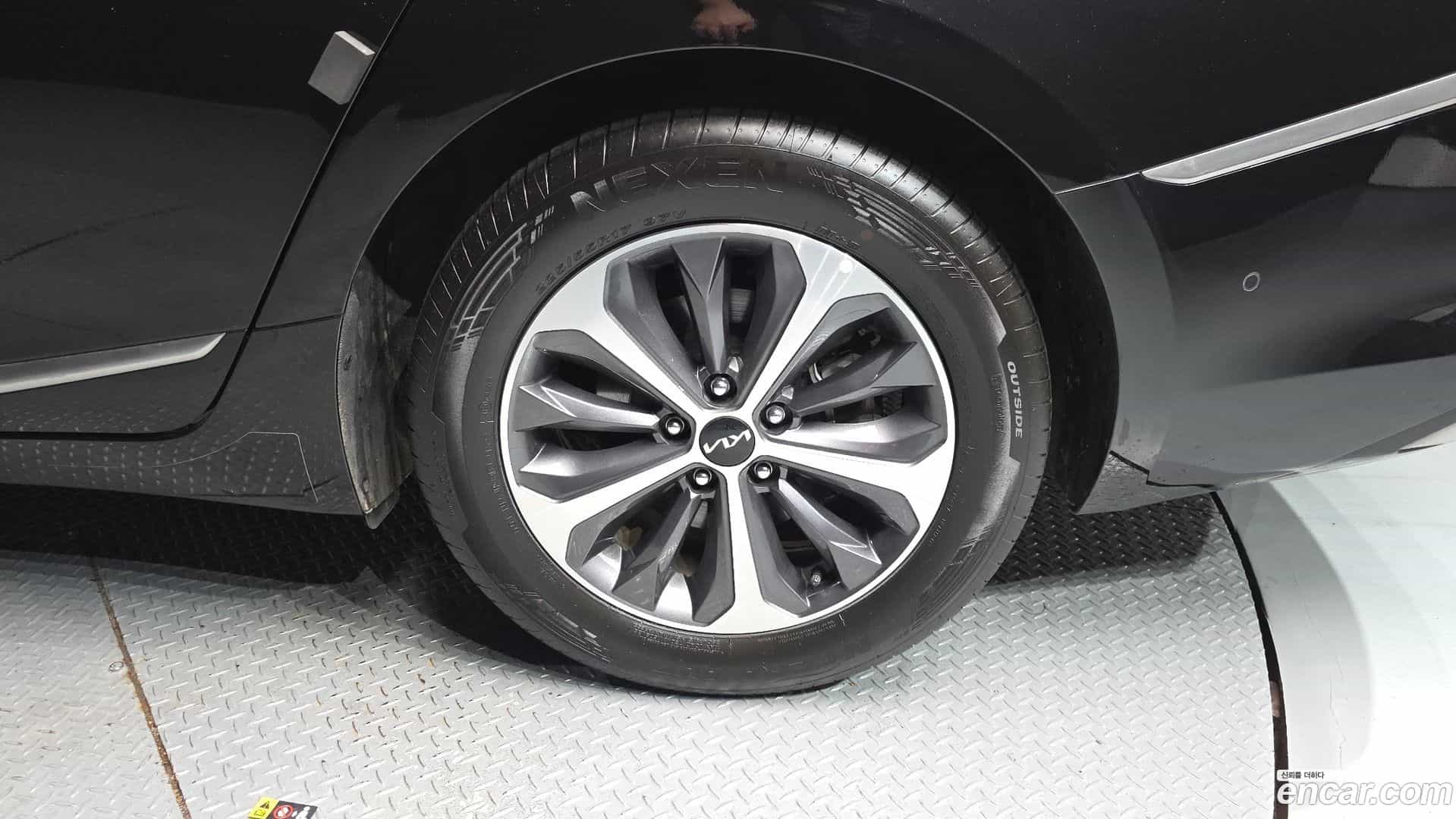 K8 Kia 2023.0-OUTER-031