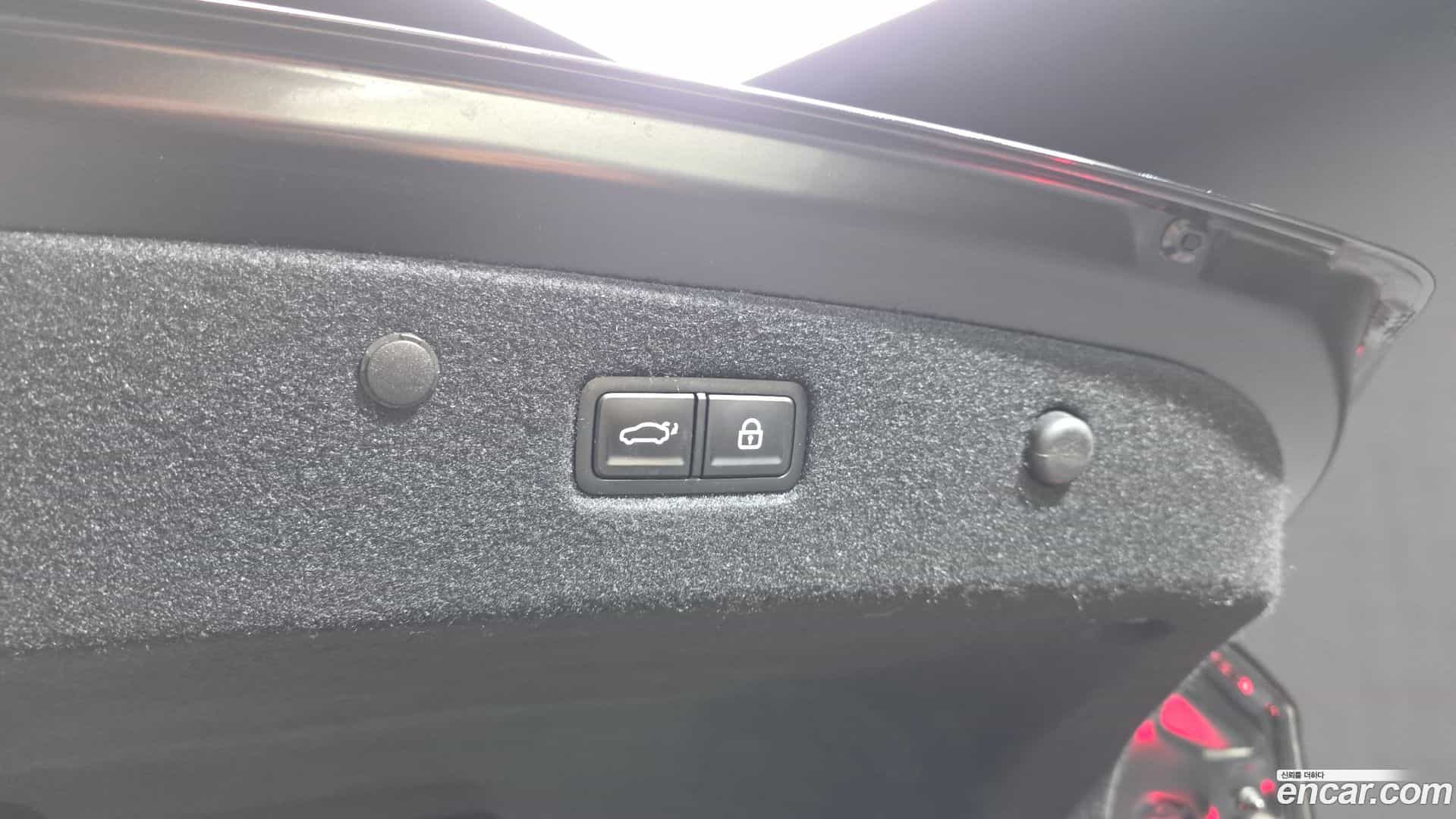K8 Kia 2023.0-OPTION-046