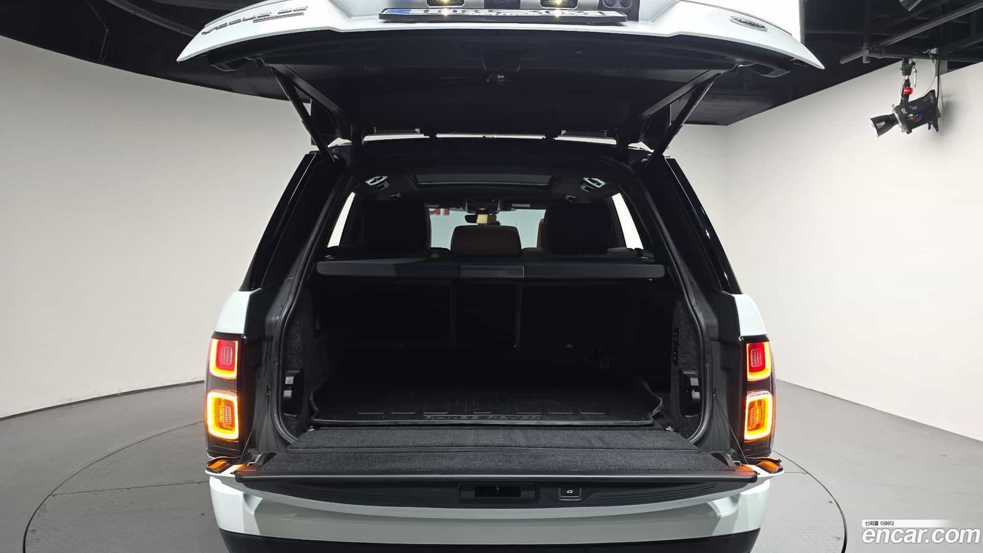 Range Rover Land Rover 2019.4-OPTION-024