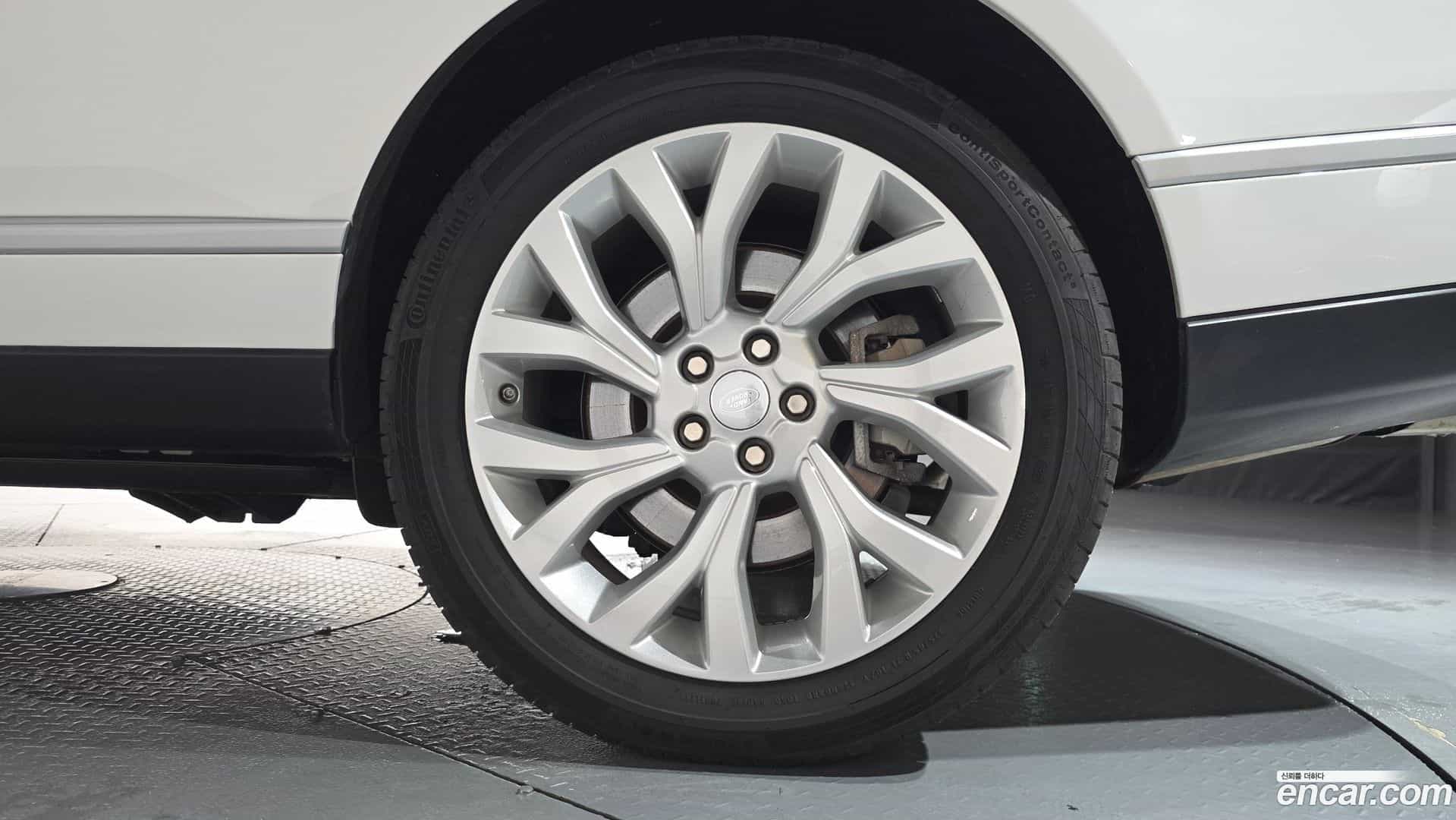 Range Rover Land Rover 2019.4-OUTER-031