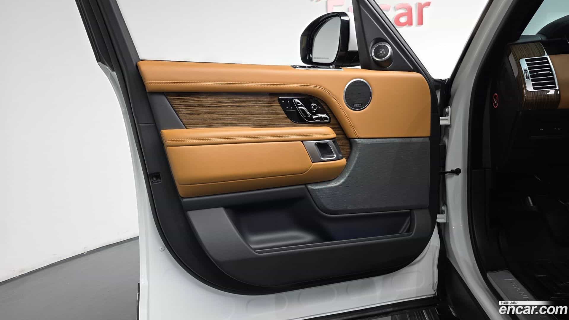 Range Rover Land Rover 2019.4-INNER-034