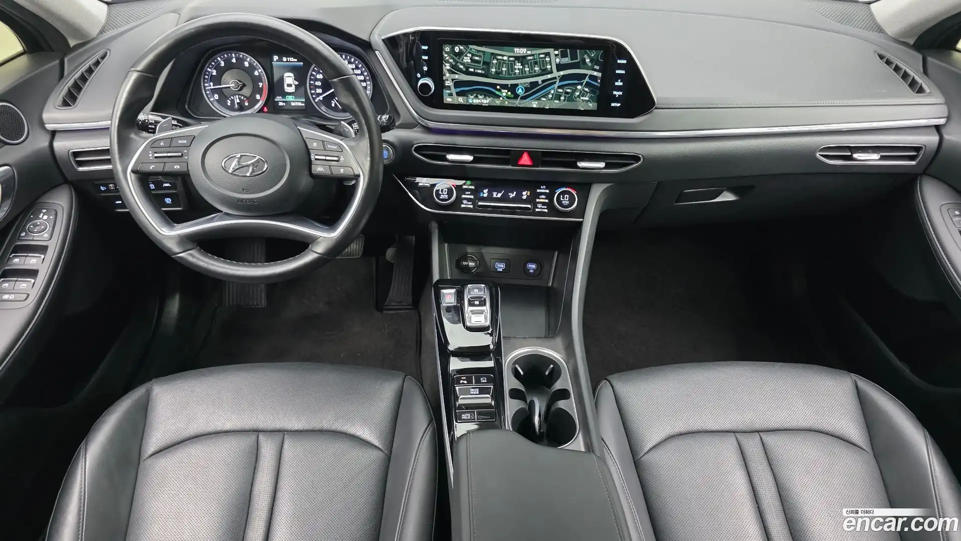 Sonata Hyundai 2023.1-INNER-007