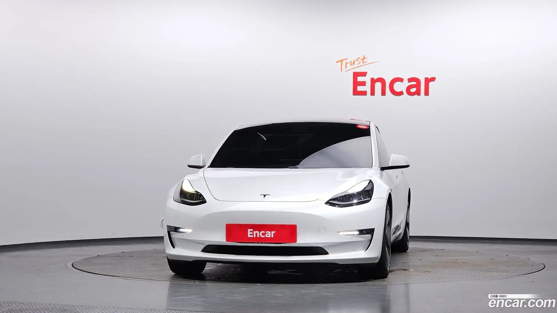 Model 3 Tesla 2021.7-OUTER-003