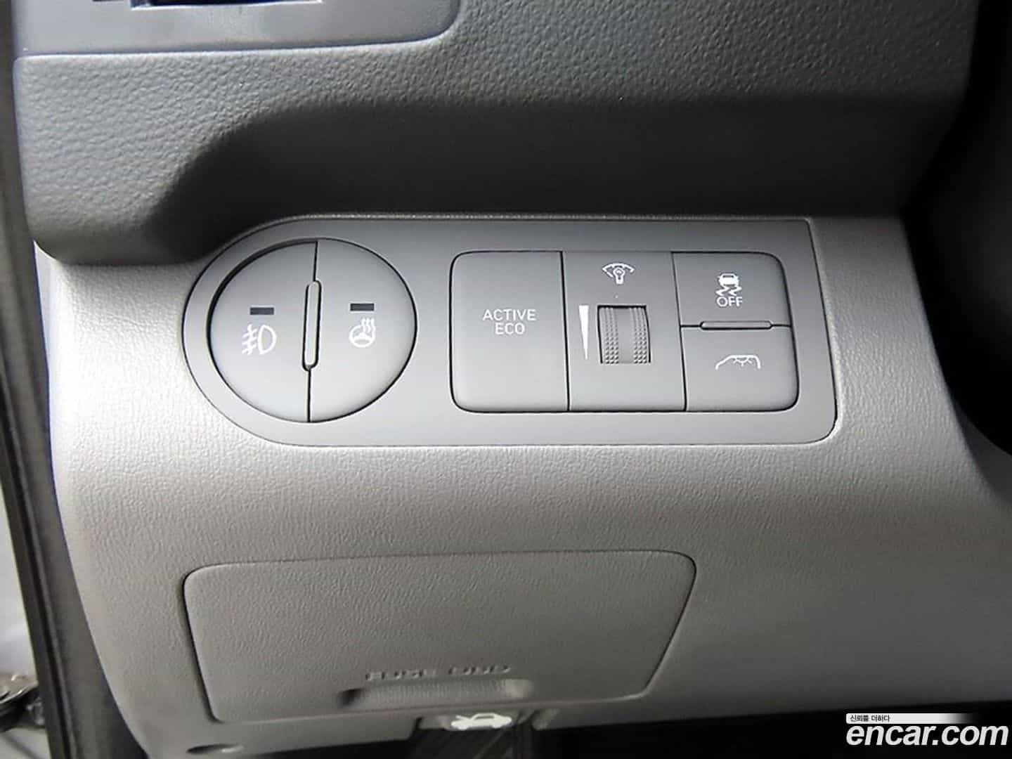 Starex Hyundai 2018.9-OPTION-017
