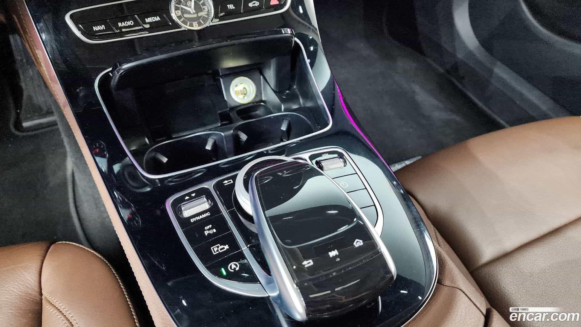 E-Class Mercedes-Benz 2017.1-INNER-009