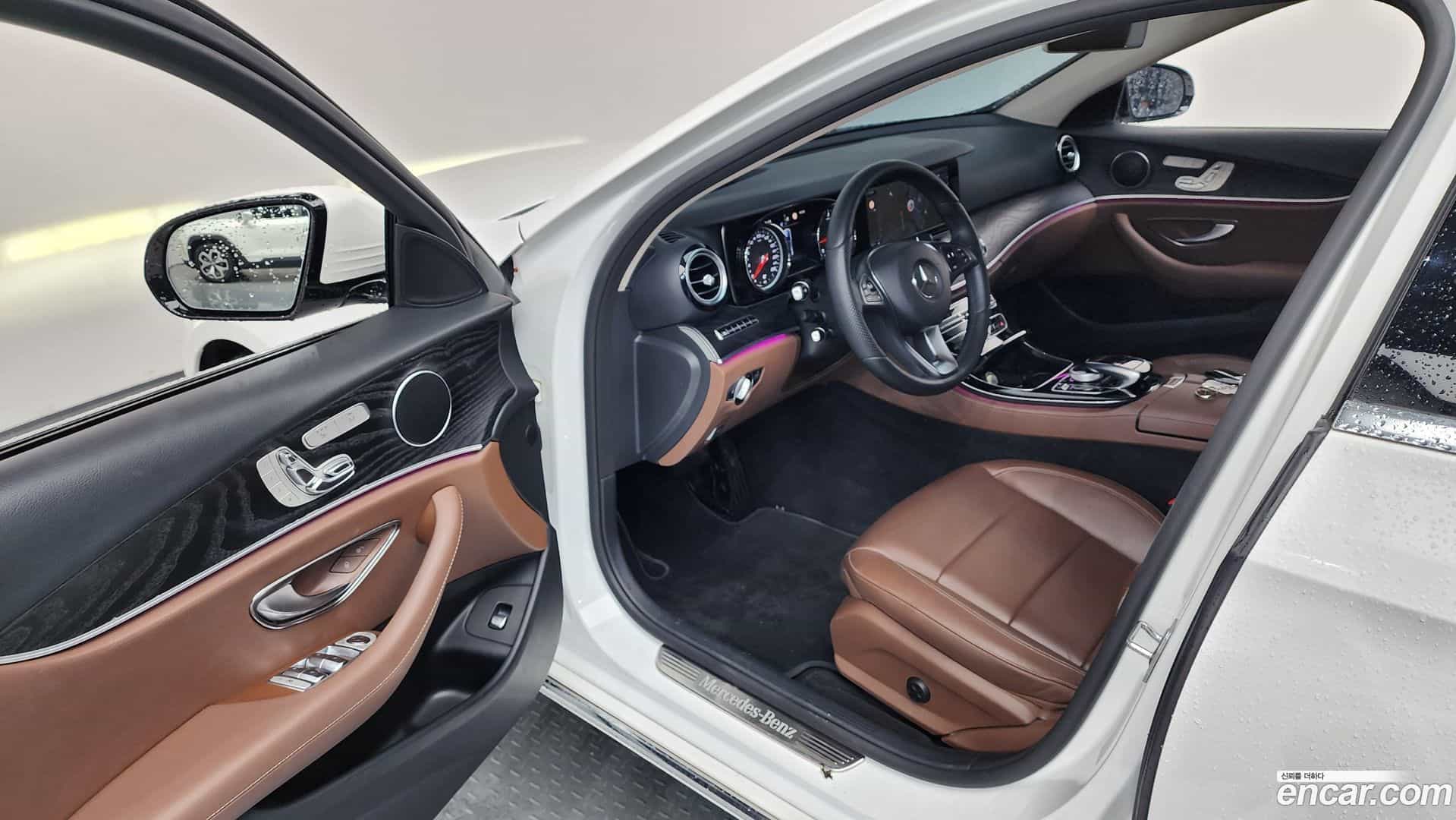 E-Class Mercedes-Benz 2017.1-INNER-010