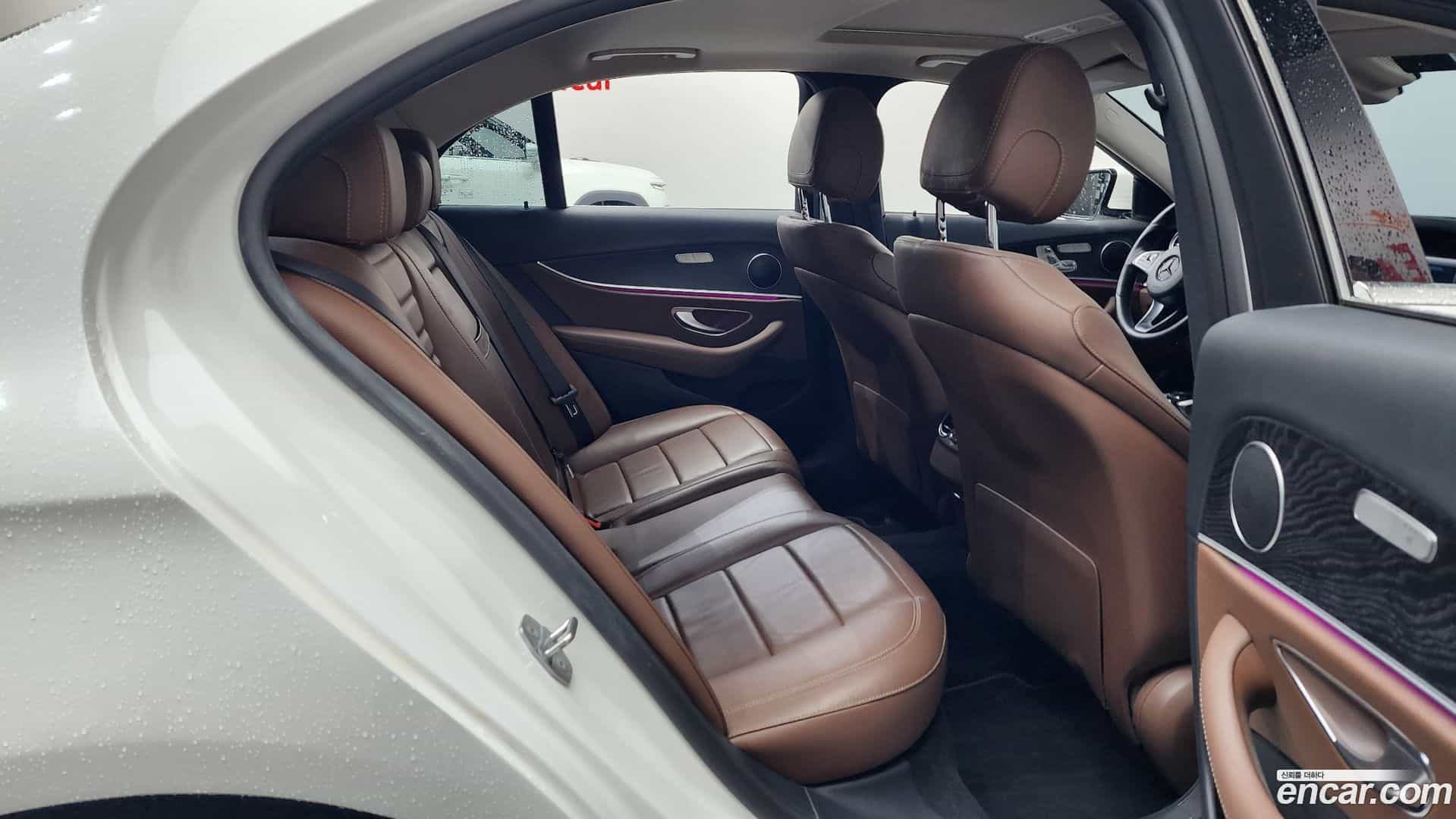 E-Class Mercedes-Benz 2017.1-OPTION-015
