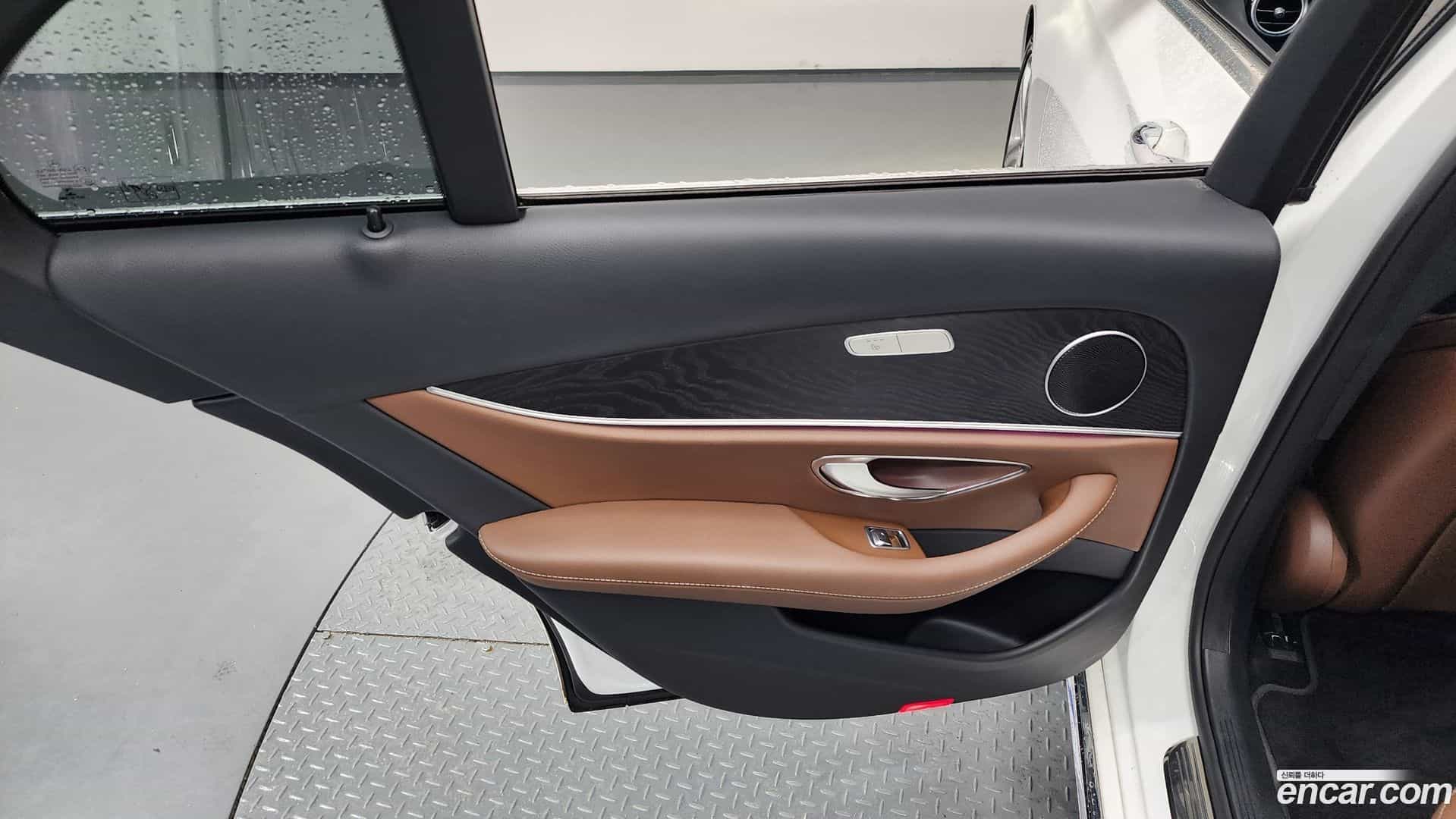 E-Class Mercedes-Benz 2017.1-INNER-035