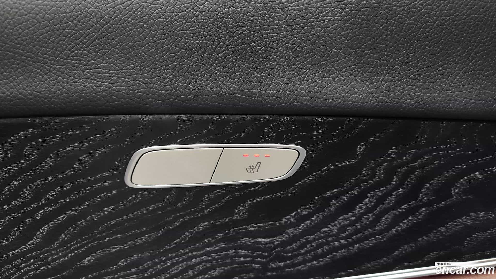 E-Class Mercedes-Benz 2017.1-OPTION-044