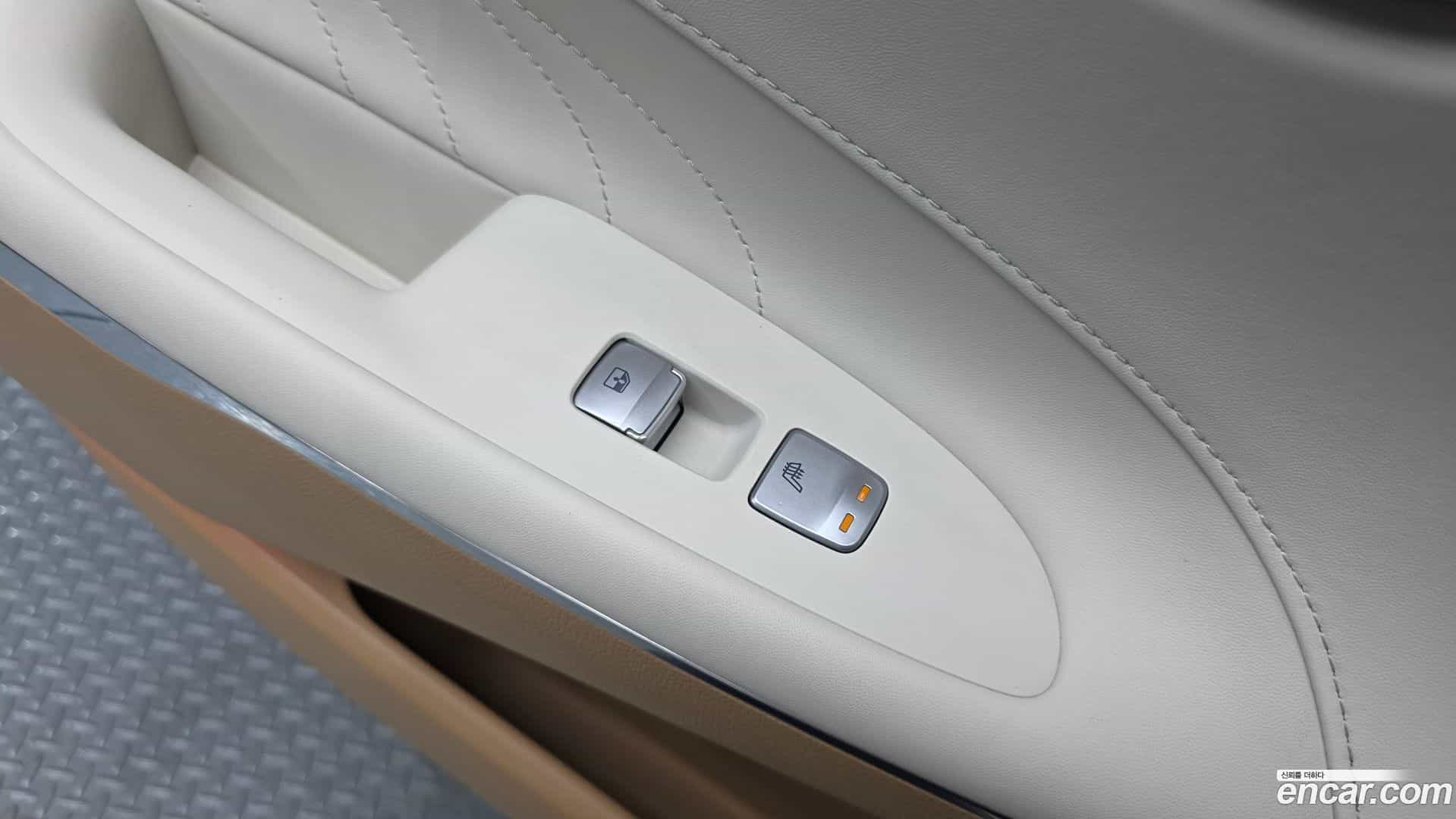 Grandeur Hyundai 2020.0-OPTION-023