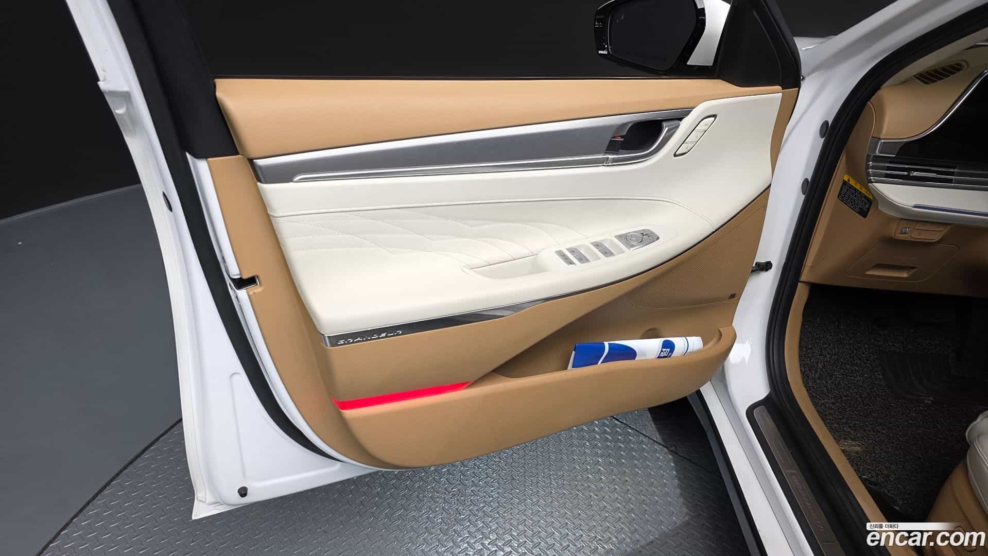 Grandeur Hyundai 2020.0-INNER-034
