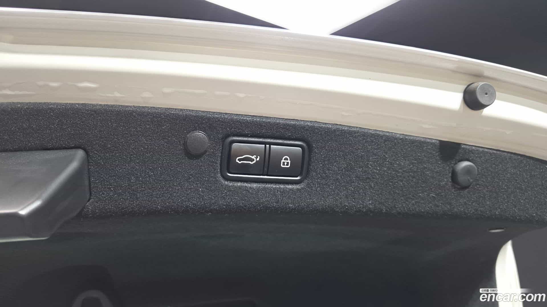 Grandeur Hyundai 2020.0-OPTION-047