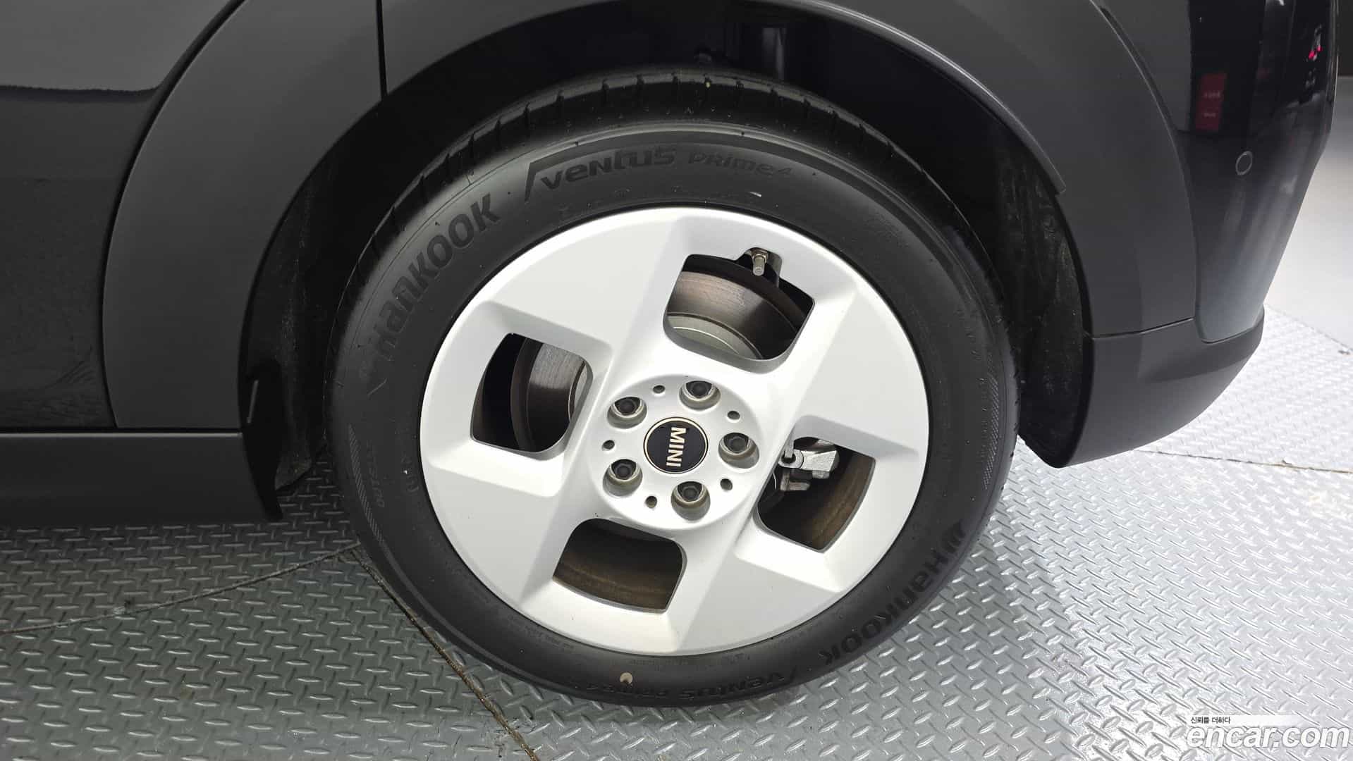 Cooper Mini 2026.1-OUTER-031