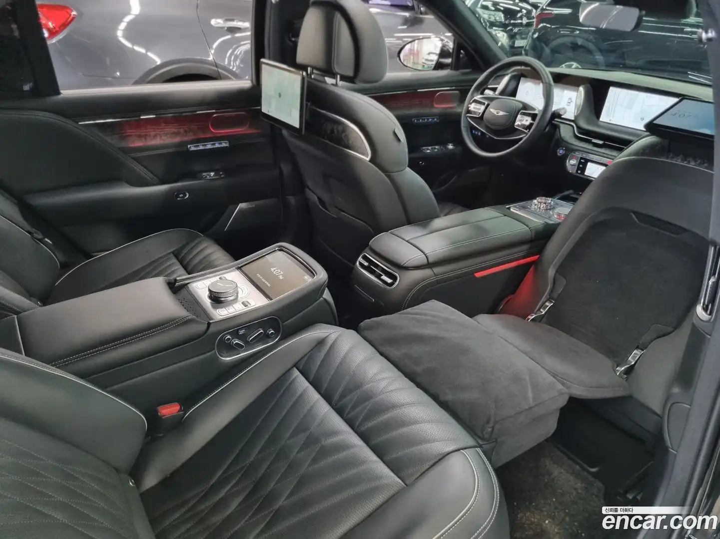 G90 Genesis 2023.0-INNER-008