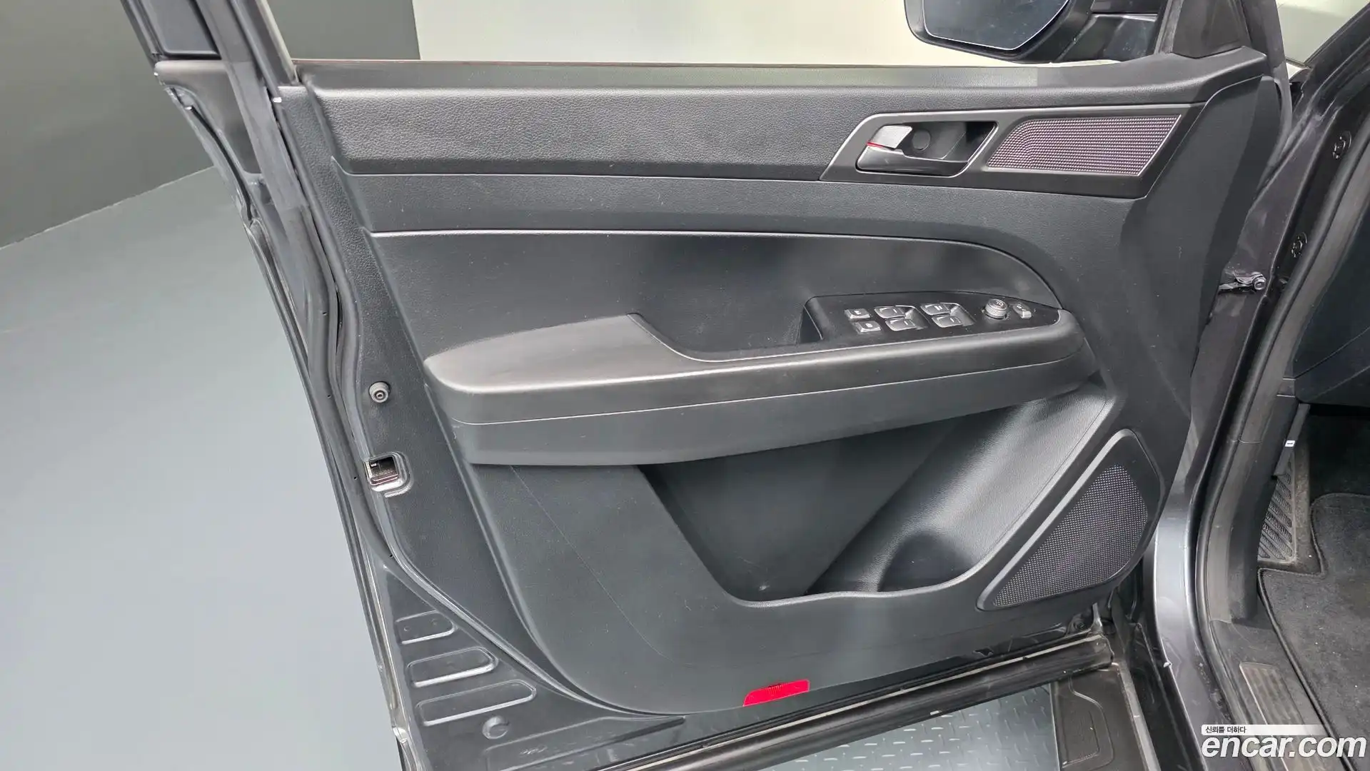 Rexton KG Mobility 2023.3-INNER-034