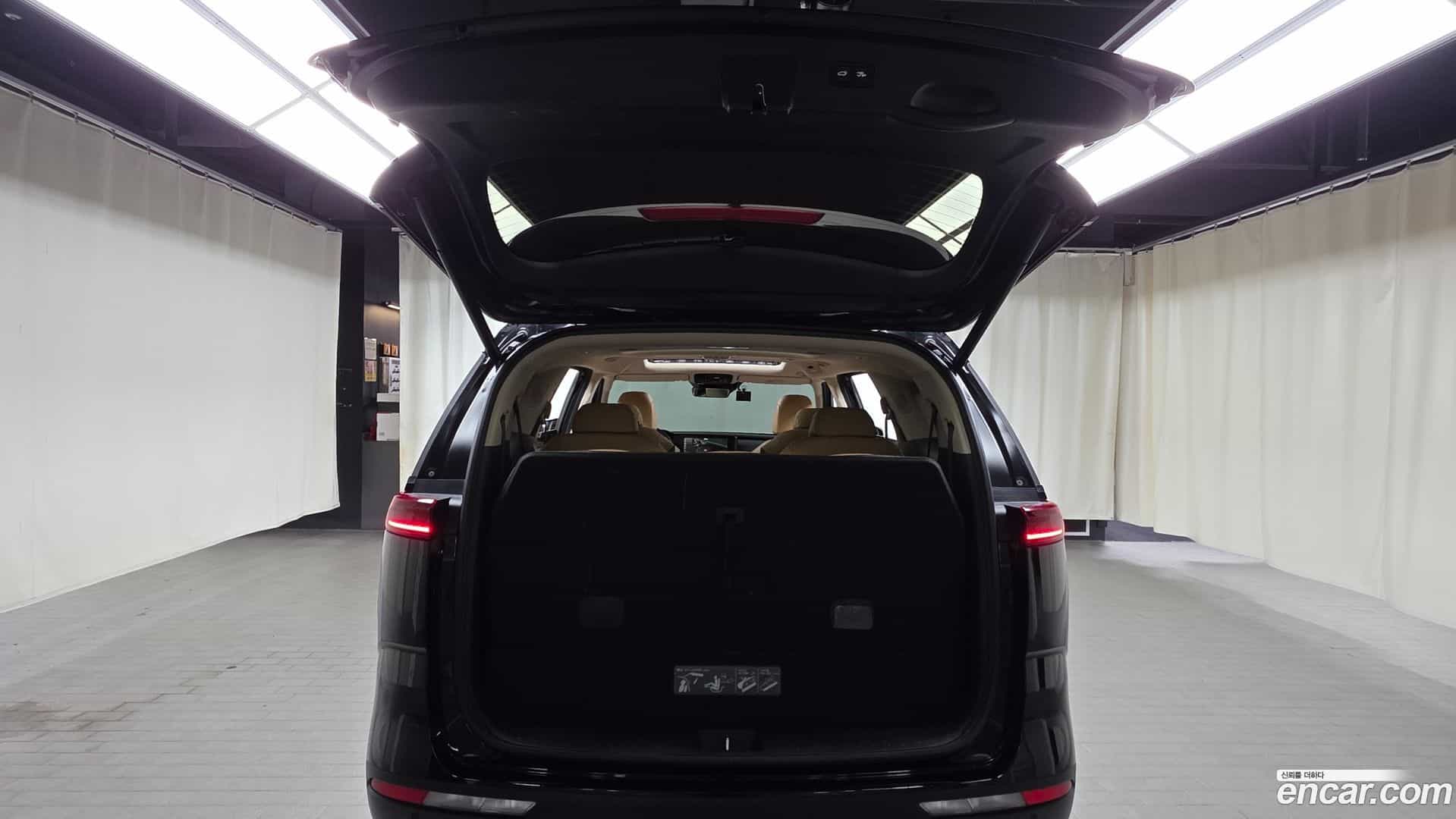 Canival Kia 2022.9-OPTION-021