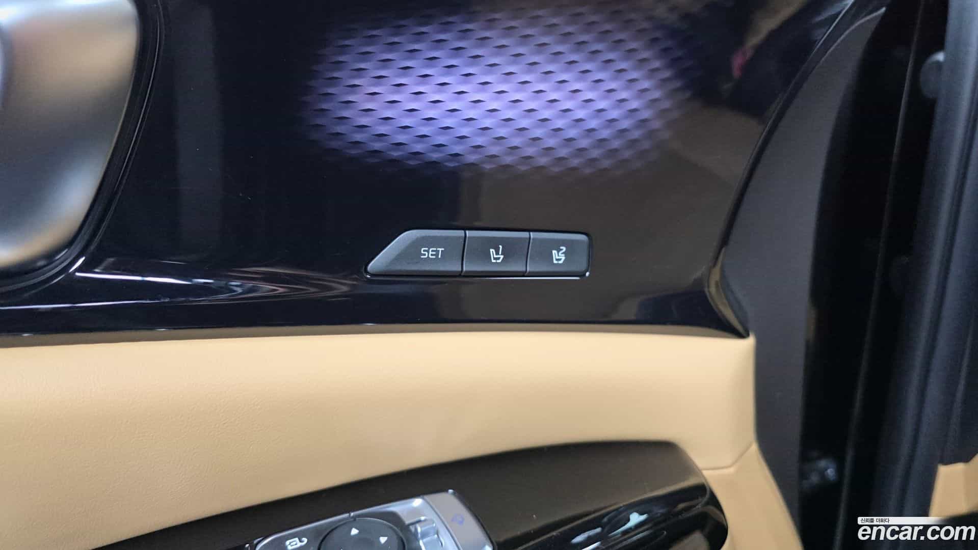 Canival Kia 2022.9-OPTION-043