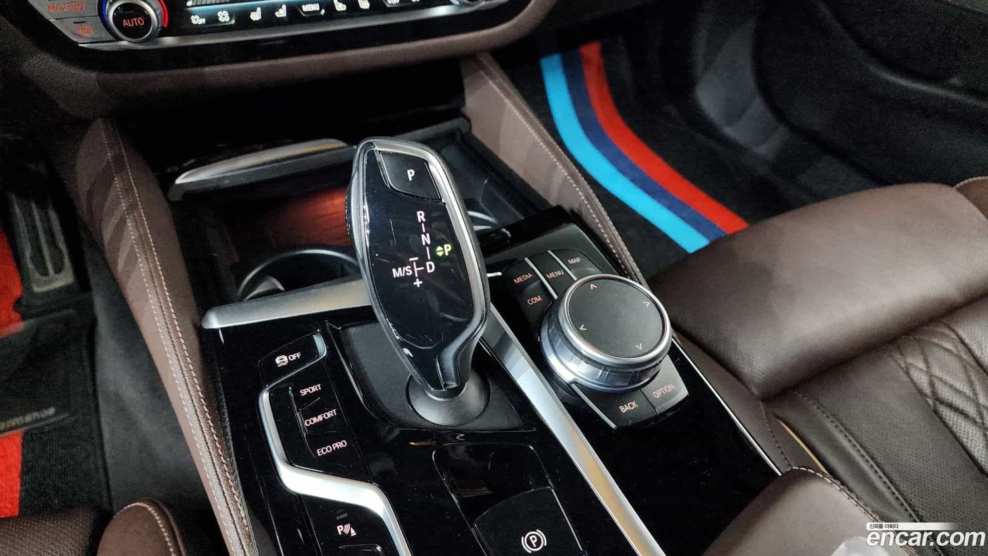 5-Series BMW 2021.4-INNER-009