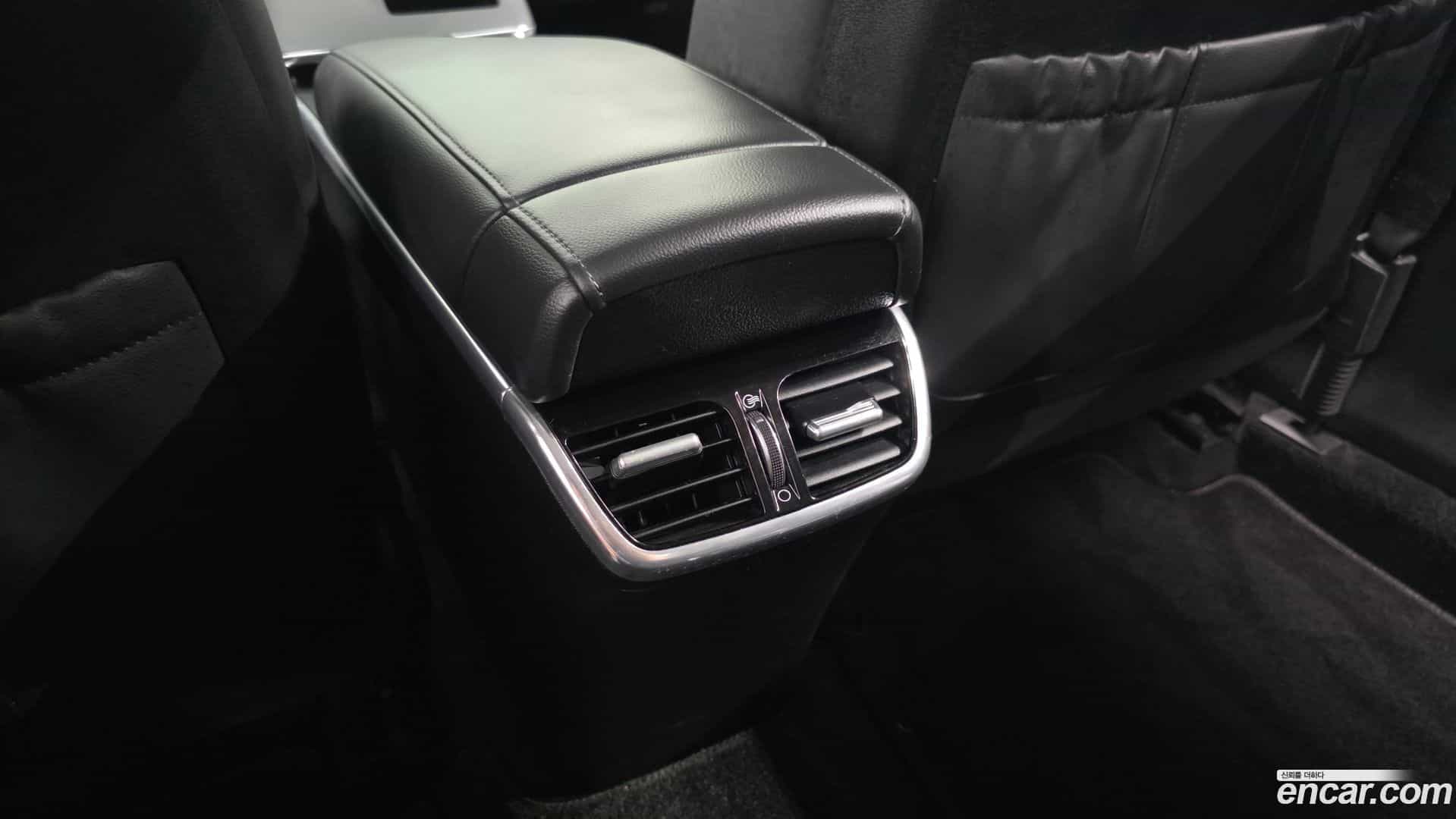 Grandeur Hyundai 2021.4-OPTION-044