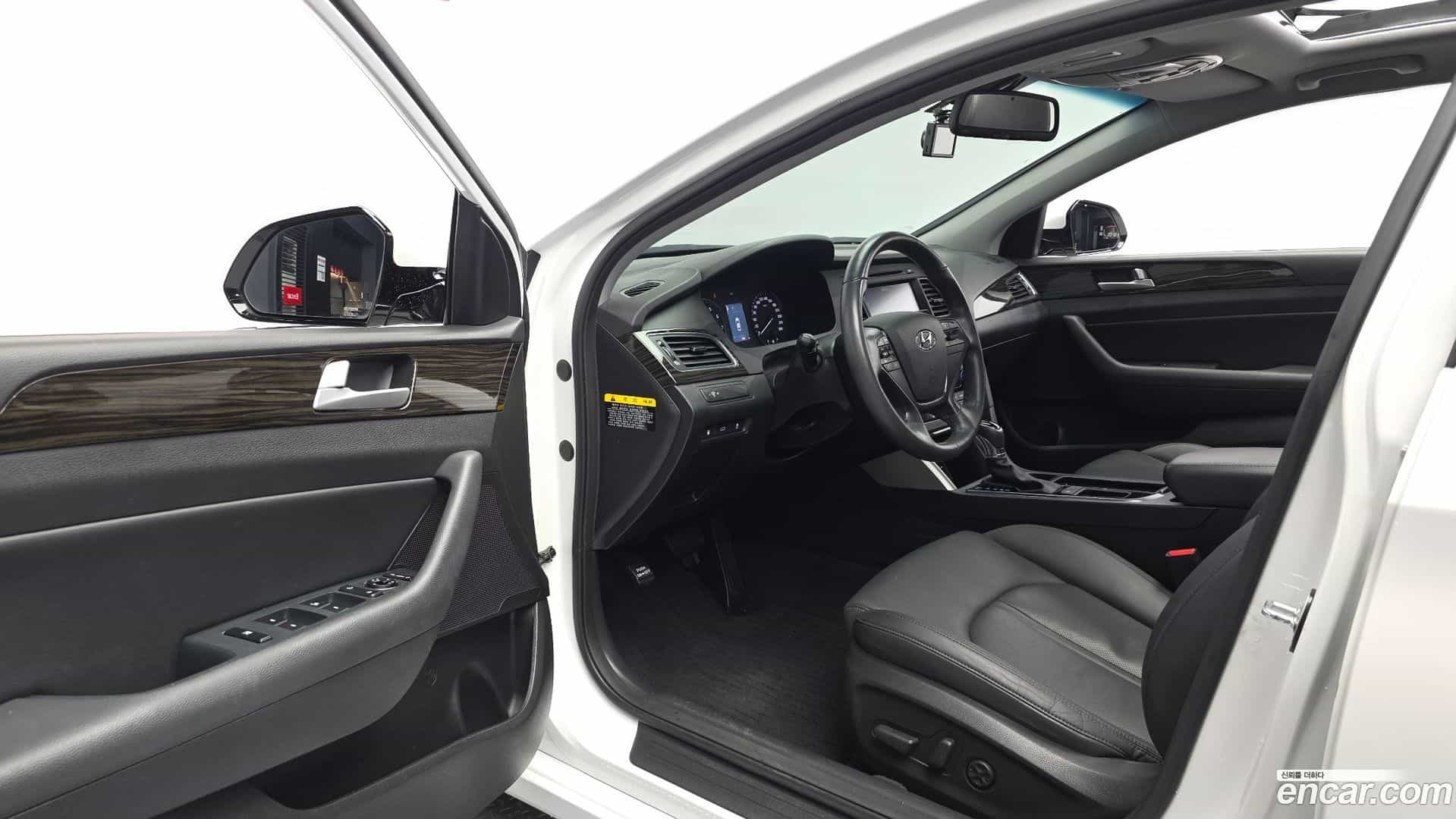 Sonata Hyundai 2016.8-INNER-010