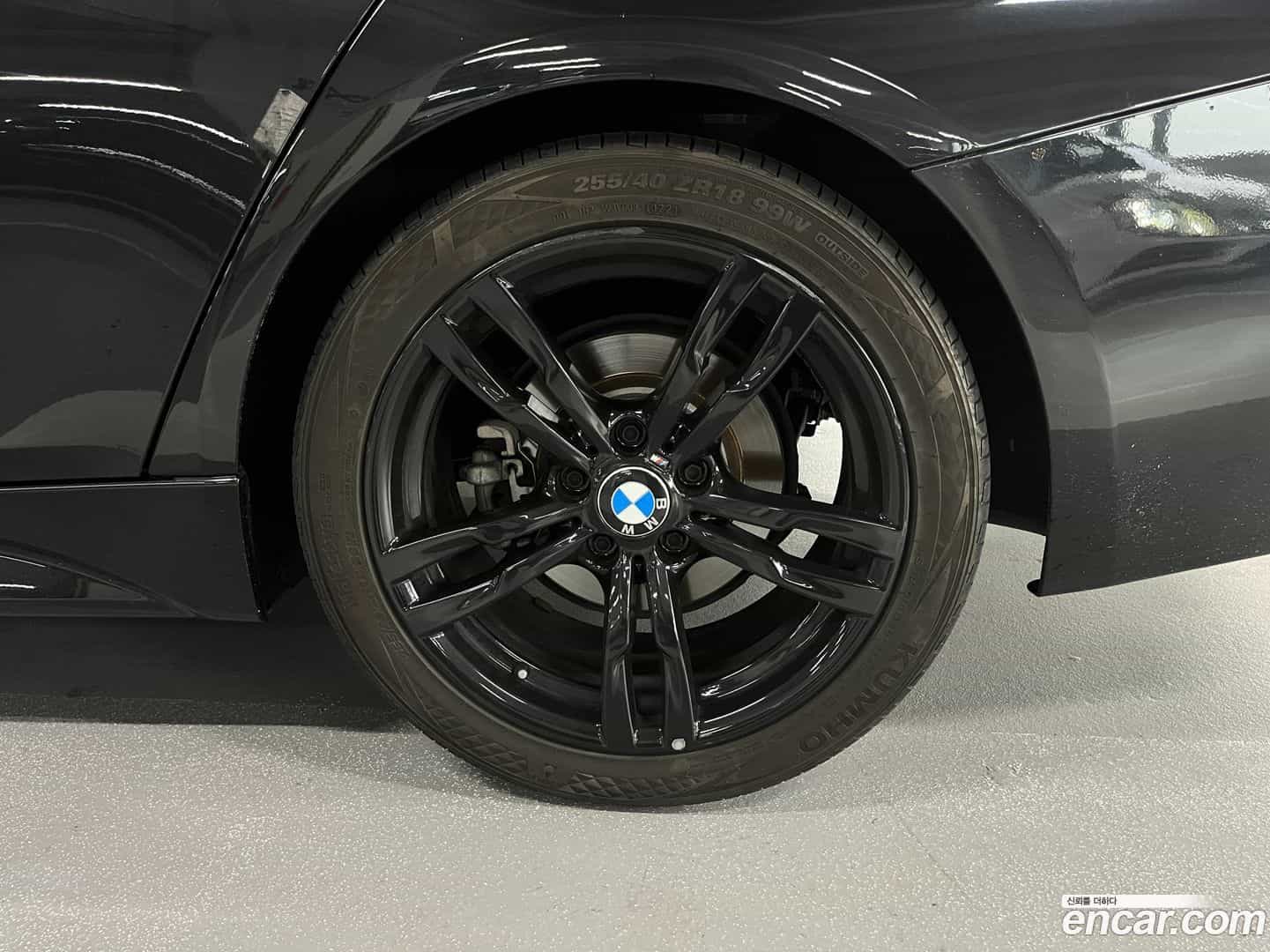3-Series BMW 2018.11-OUTER-006