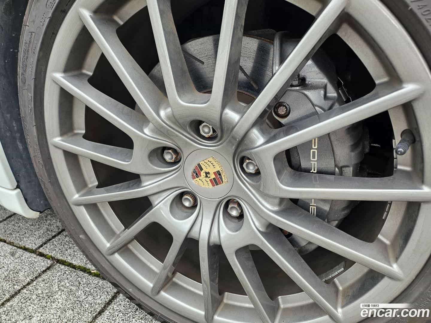 Panamera Porsche 2013.1-OUTER-004