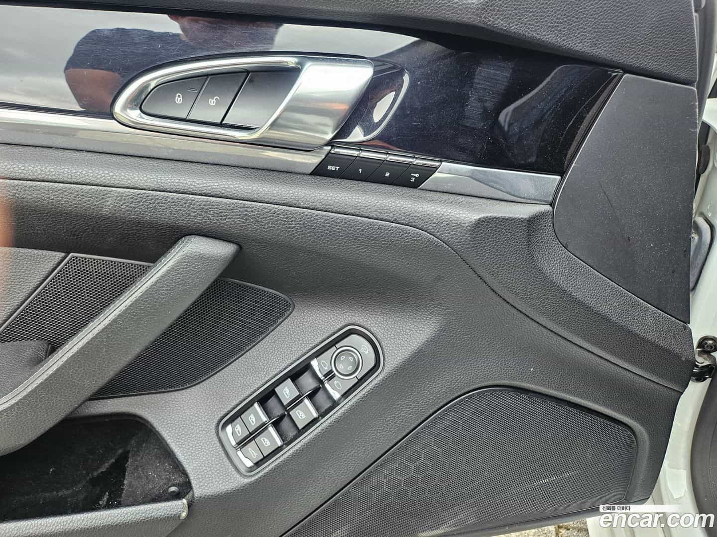 Panamera Porsche 2013.1-OPTION-015