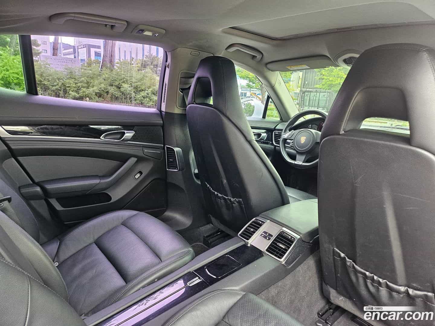 Panamera Porsche 2013.1-OPTION-017