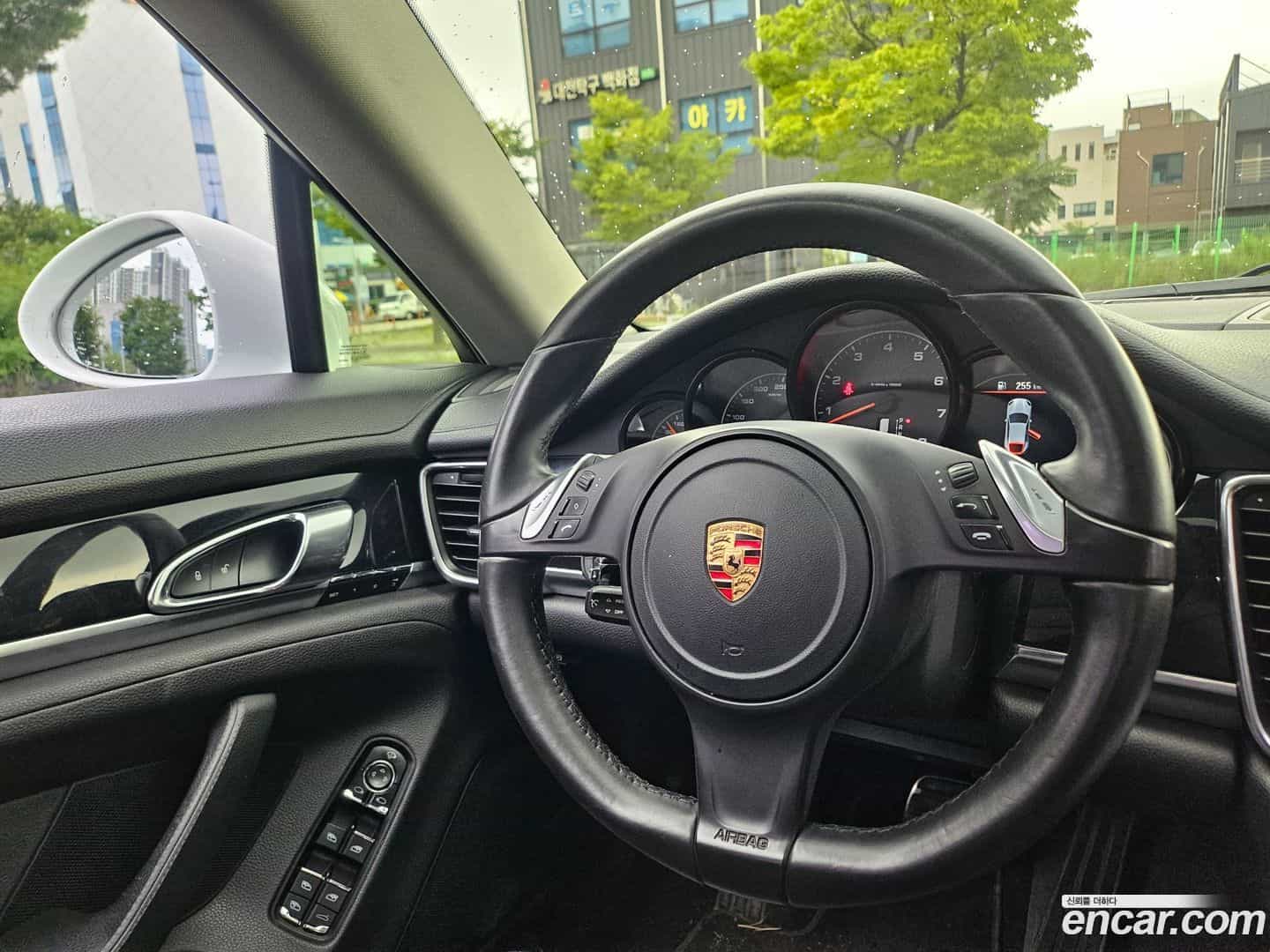 Panamera Porsche 2013.1-OPTION-023