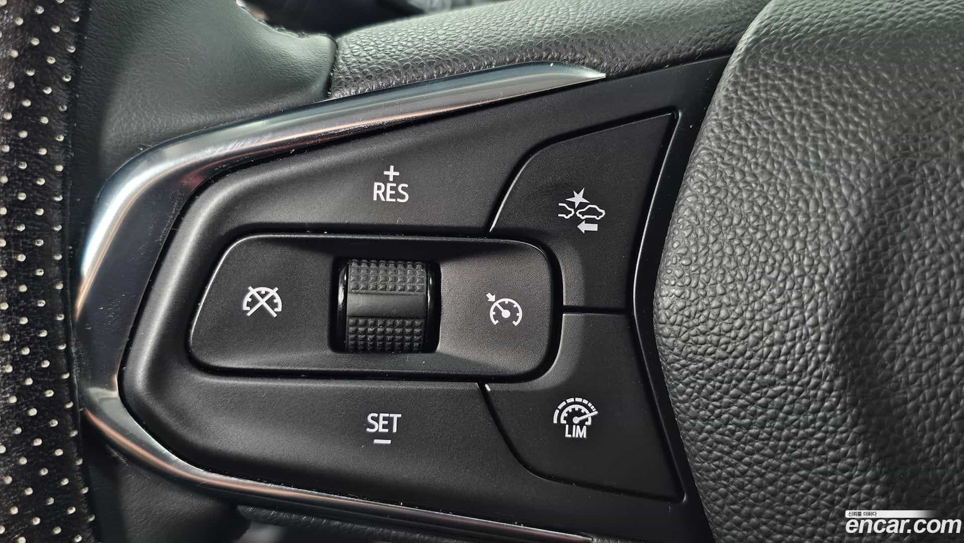 Trax Chevrolet 2023.6-OPTION-017