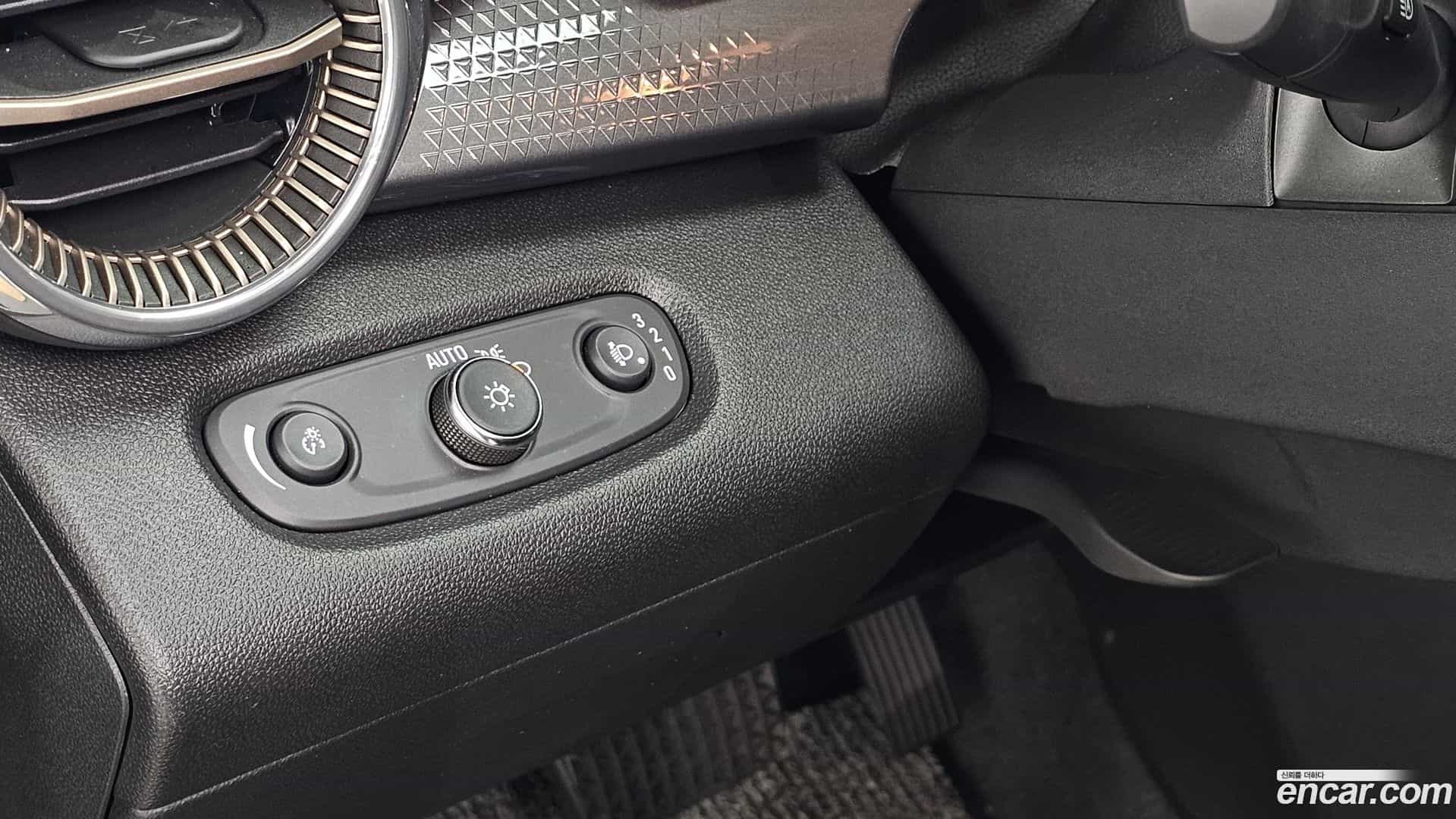 Trax Chevrolet 2023.6-OPTION-021