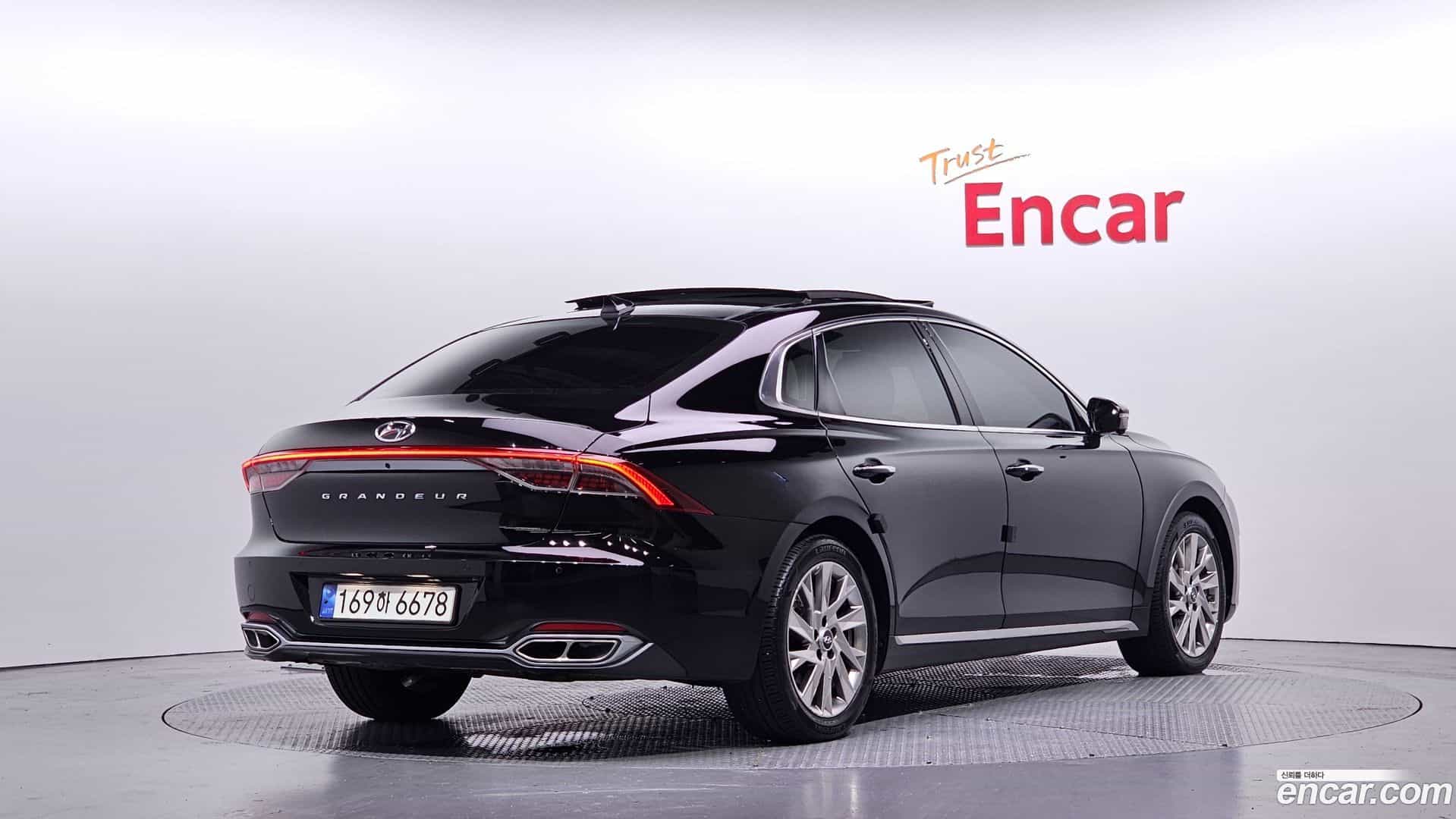 Grandeur Hyundai 2022.5-OUTER-002