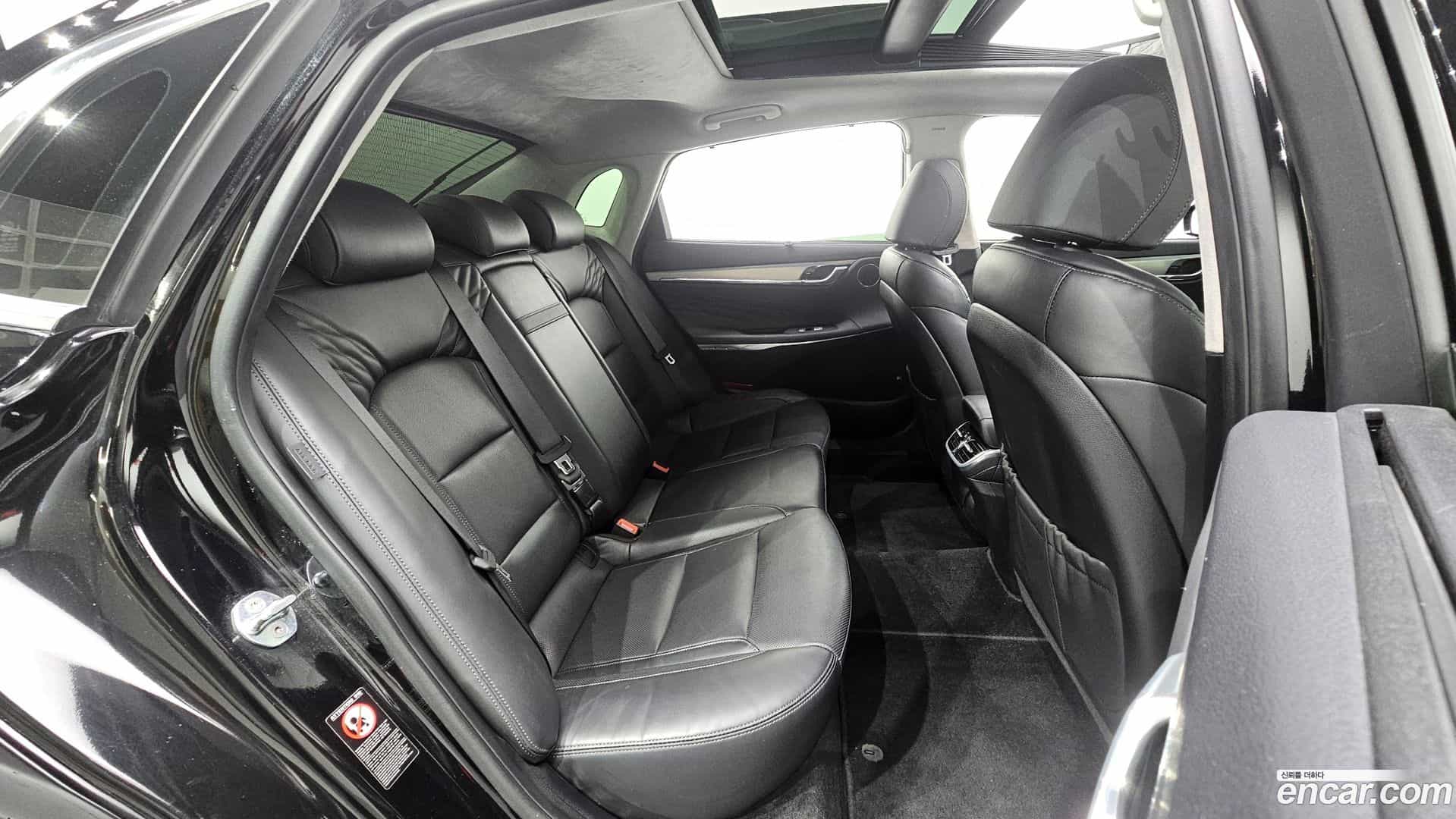 Grandeur Hyundai 2022.5-OPTION-015