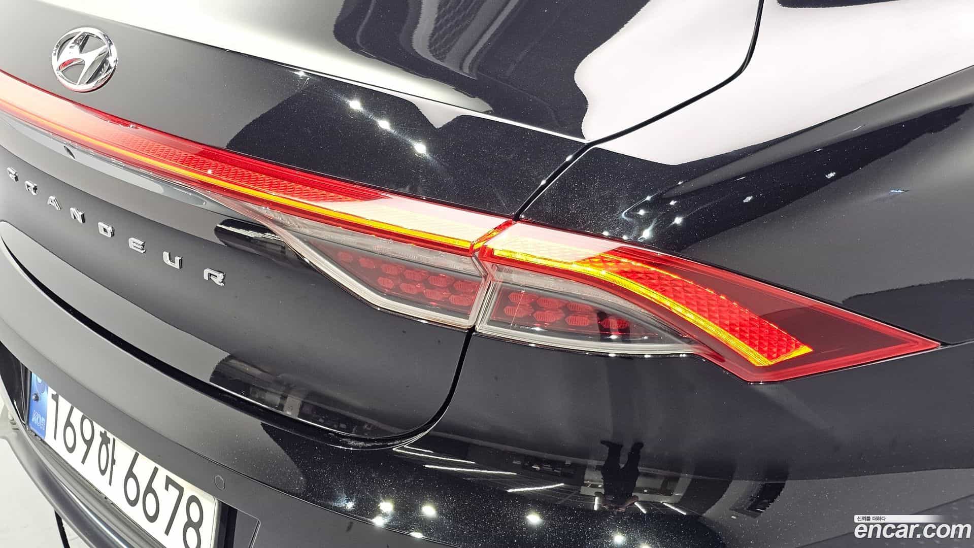 Grandeur Hyundai 2022.5-OUTER-033