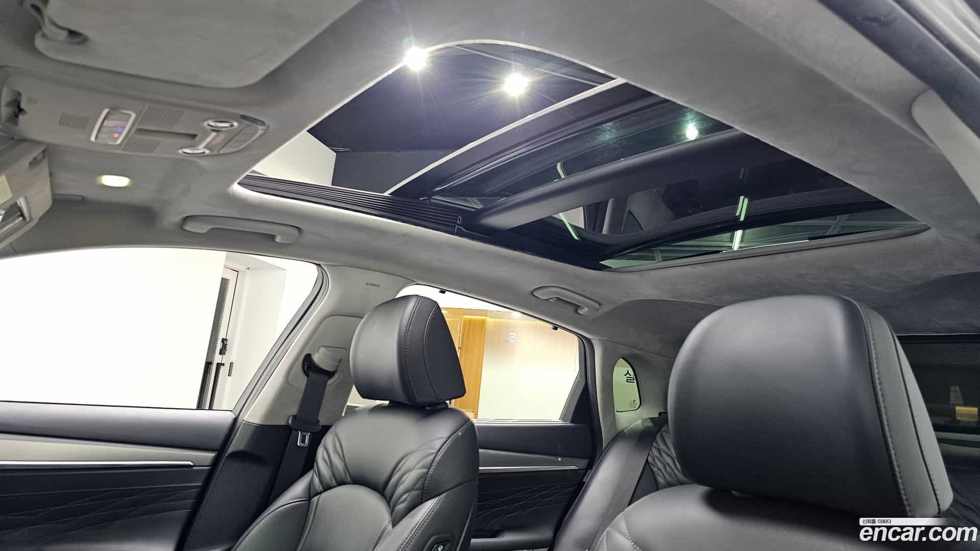Grandeur Hyundai 2022.5-OPTION-040