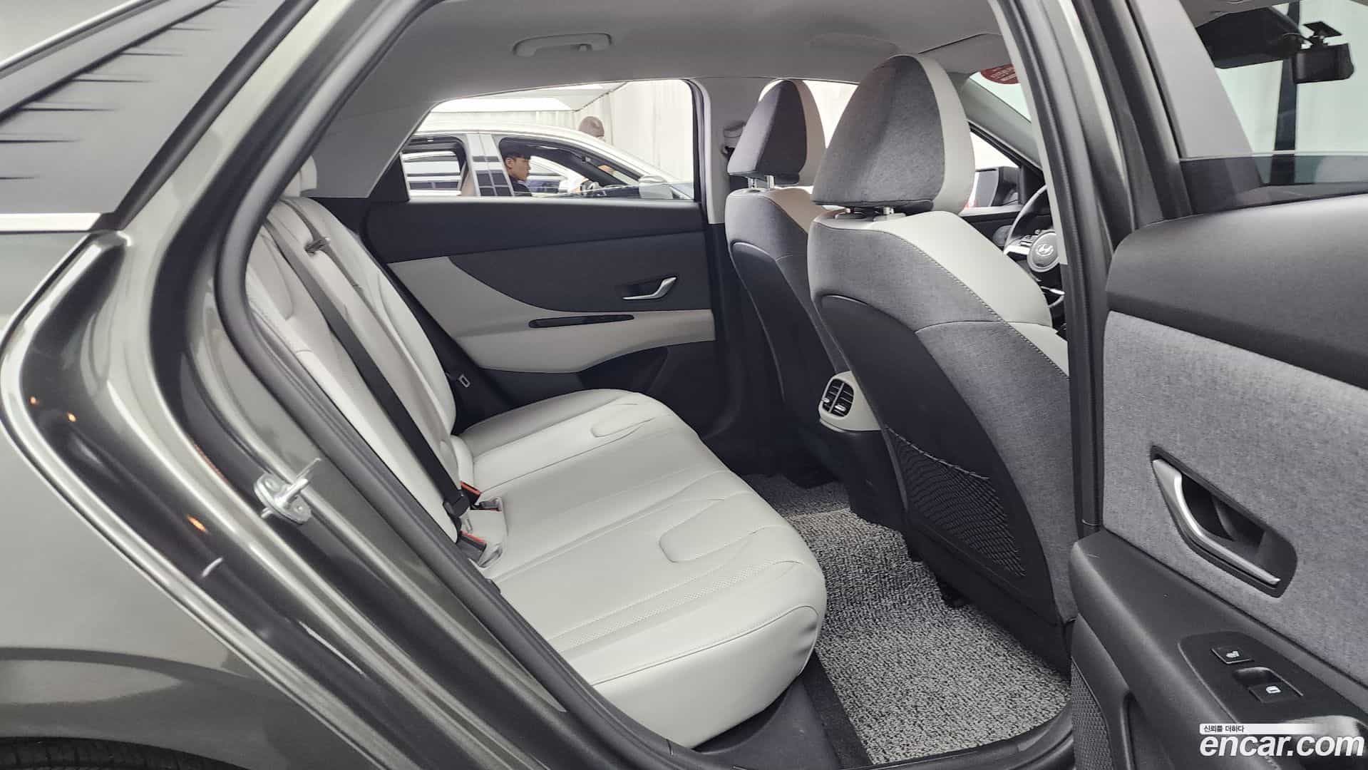 AVANTE Hyundai 2021.8-OPTION-016