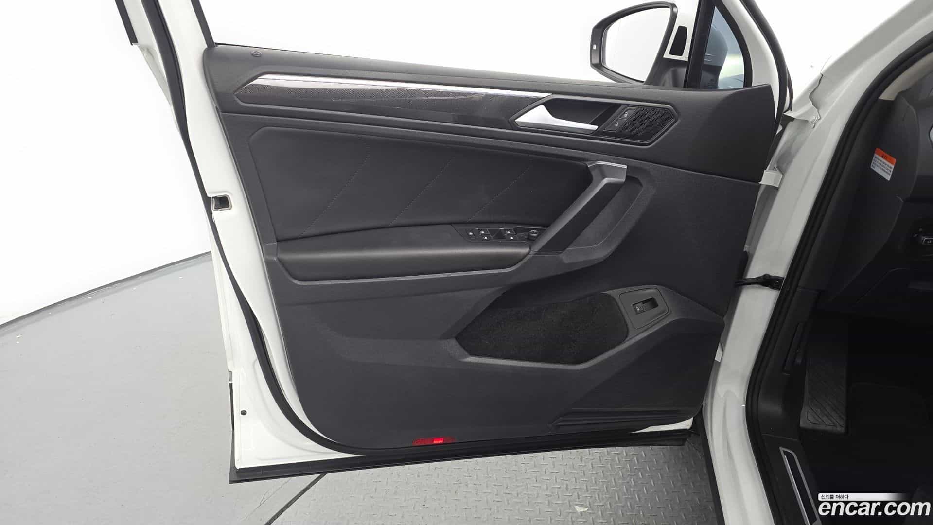 Tiguan Volkswagen 2023.6-INNER-034