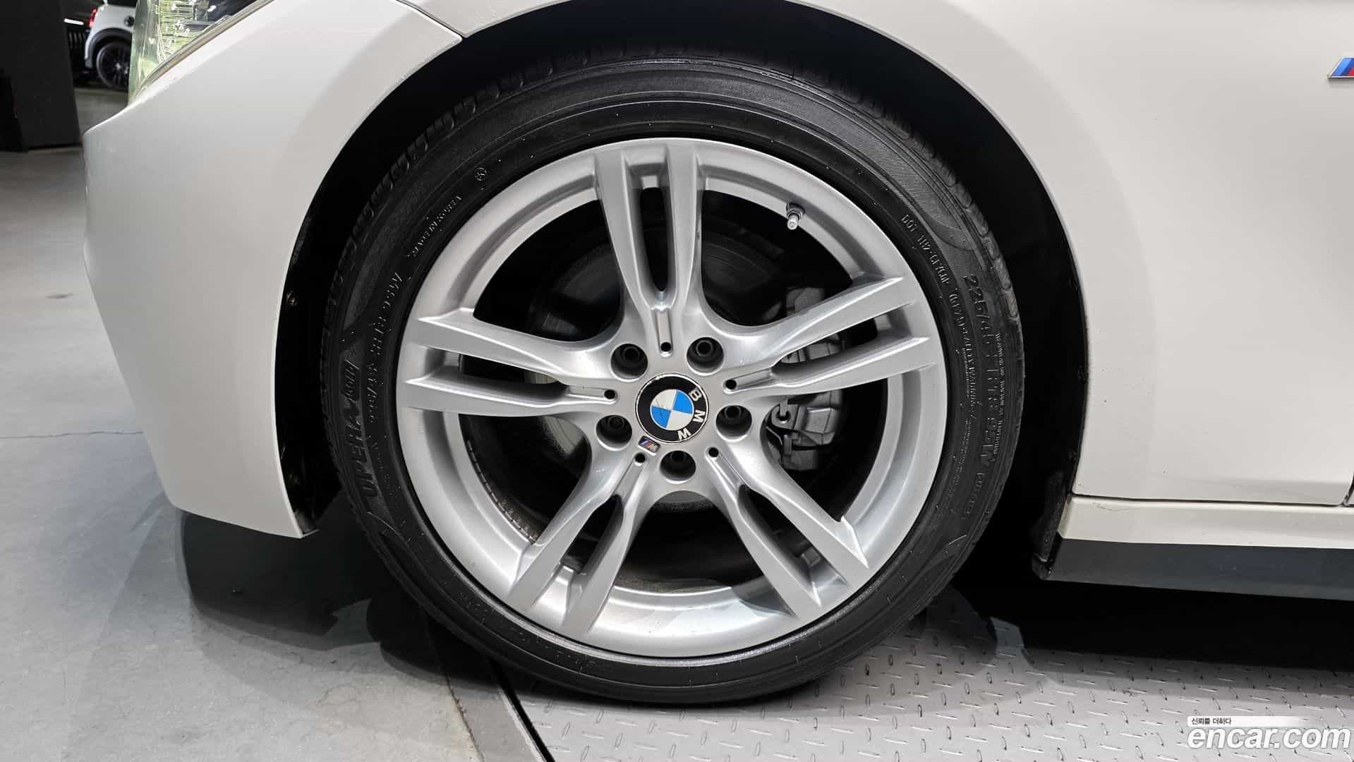 3-Series BMW 2017.8-OUTER-005