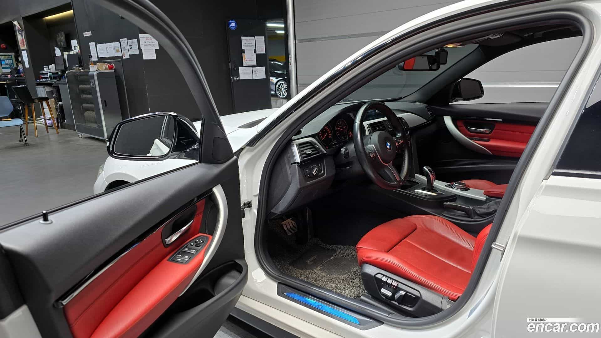 3-Series BMW 2017.8-INNER-010