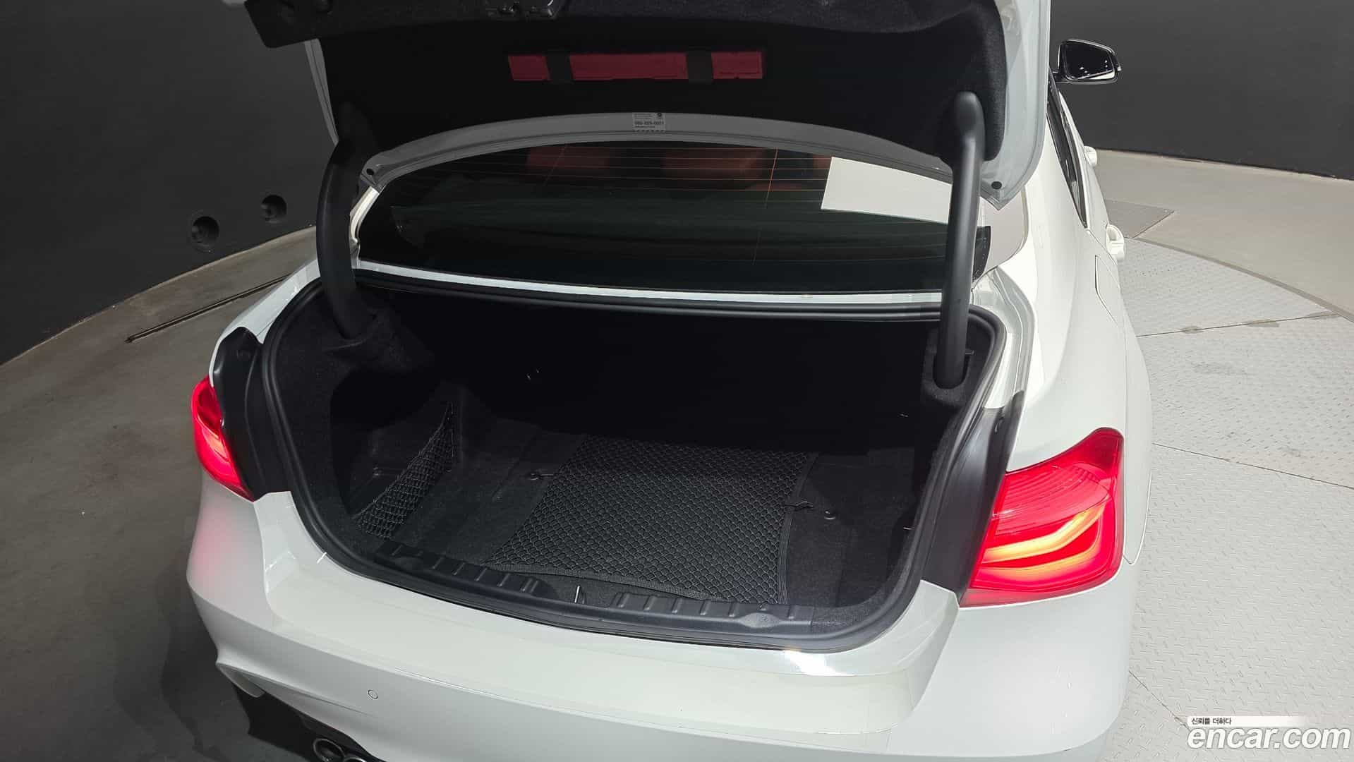 3-Series BMW 2017.8-OPTION-024