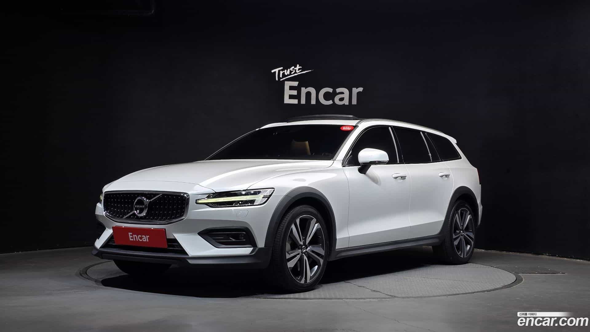 V60 Volvo 2019.6-OUTER-001