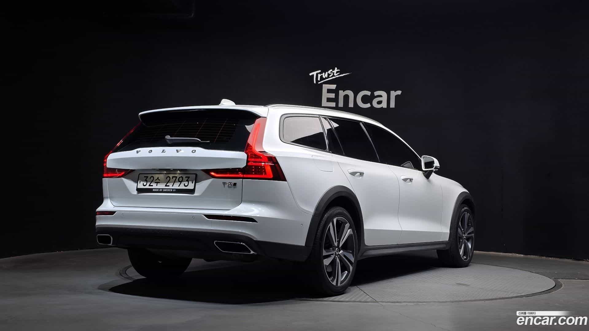 V60 Volvo 2019.6-OUTER-002